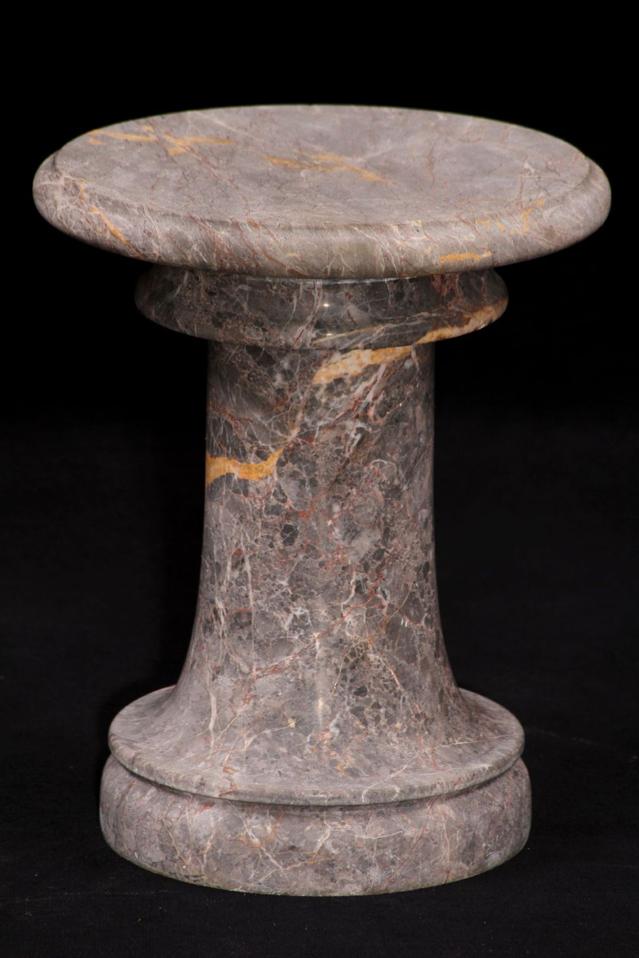 Table with 2 stools, gray u. yellowish marble,vividly veined, table made of three parts, - Bild 4 aus 4