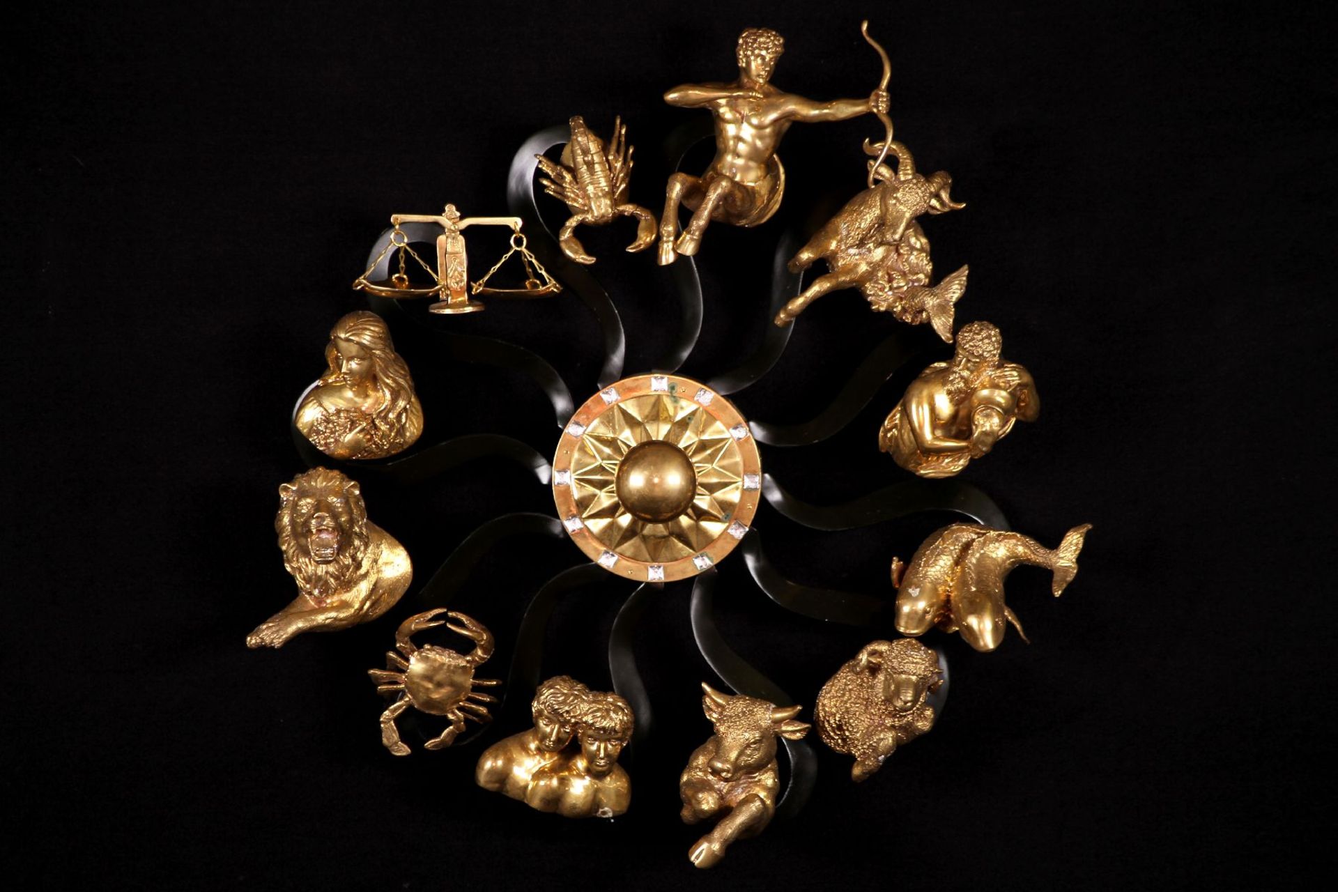 Wallapplike "12 zodiac signs", bronze, zodiac signs placed on rays around a sun placed in the