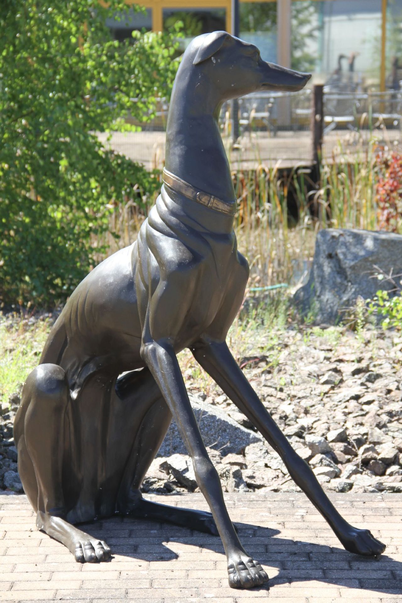 Greyhound, bronze, brown and dark brown patinated, in a typical, elegant pose, larger than life - Bild 3 aus 3