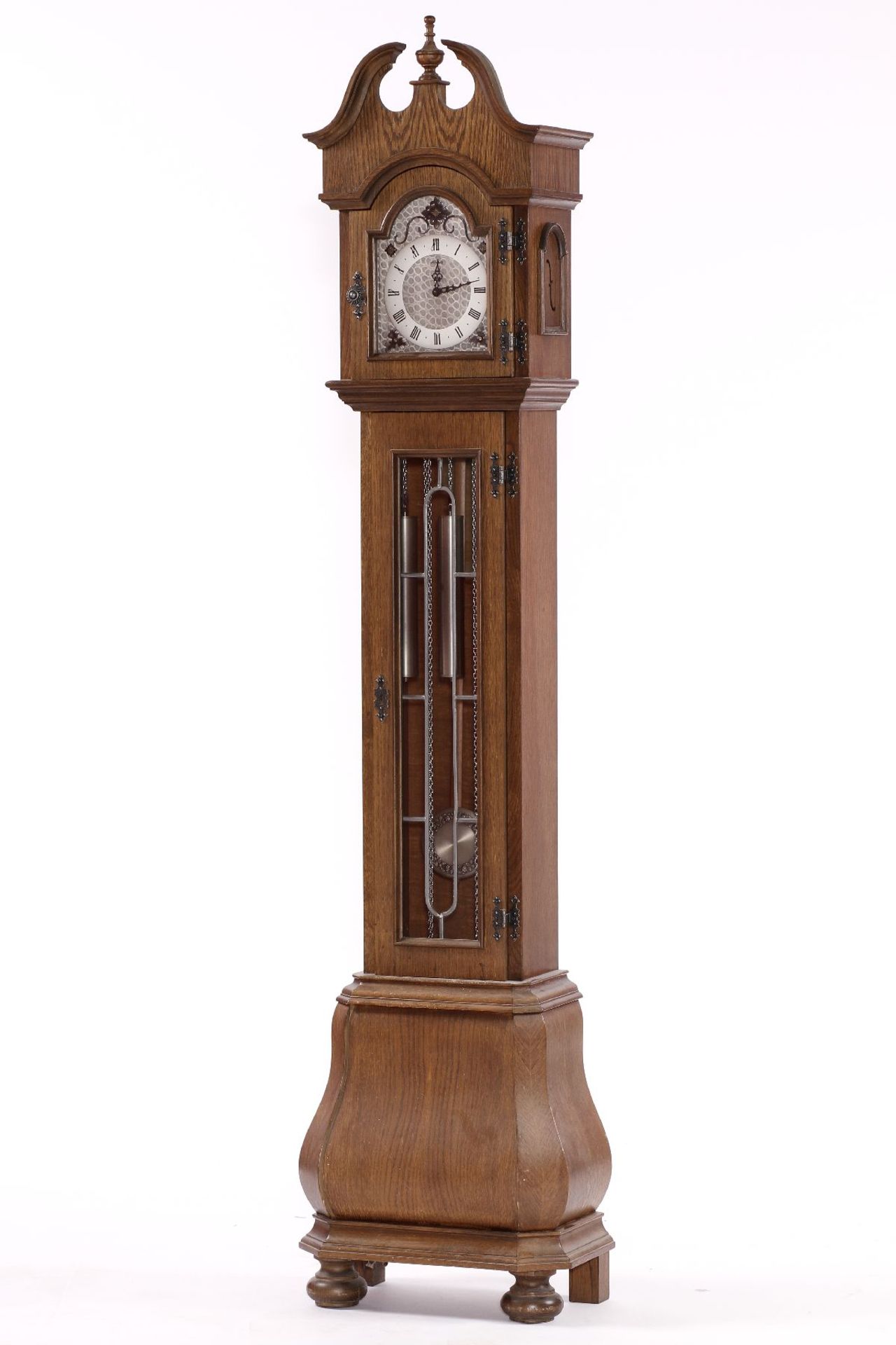 Longcase clock, model of 1730/40, solid wood body, oak veneer, door with lead glass, Roman dial,
