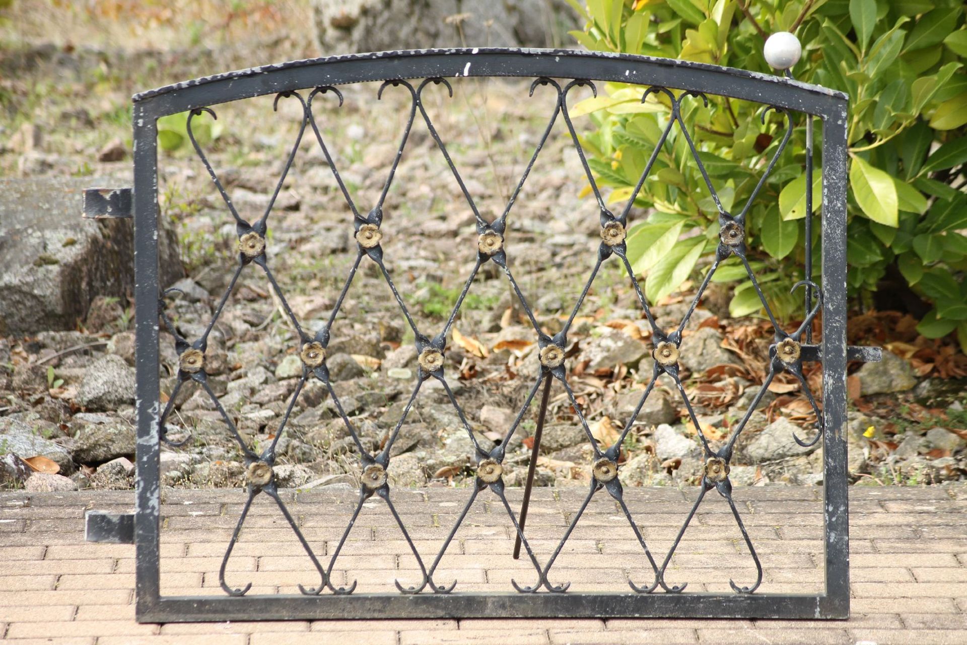 6 Fence Elements with Swing Gate and Entrance Door, iron and wrought iron, rosette decorations - Bild 5 aus 10