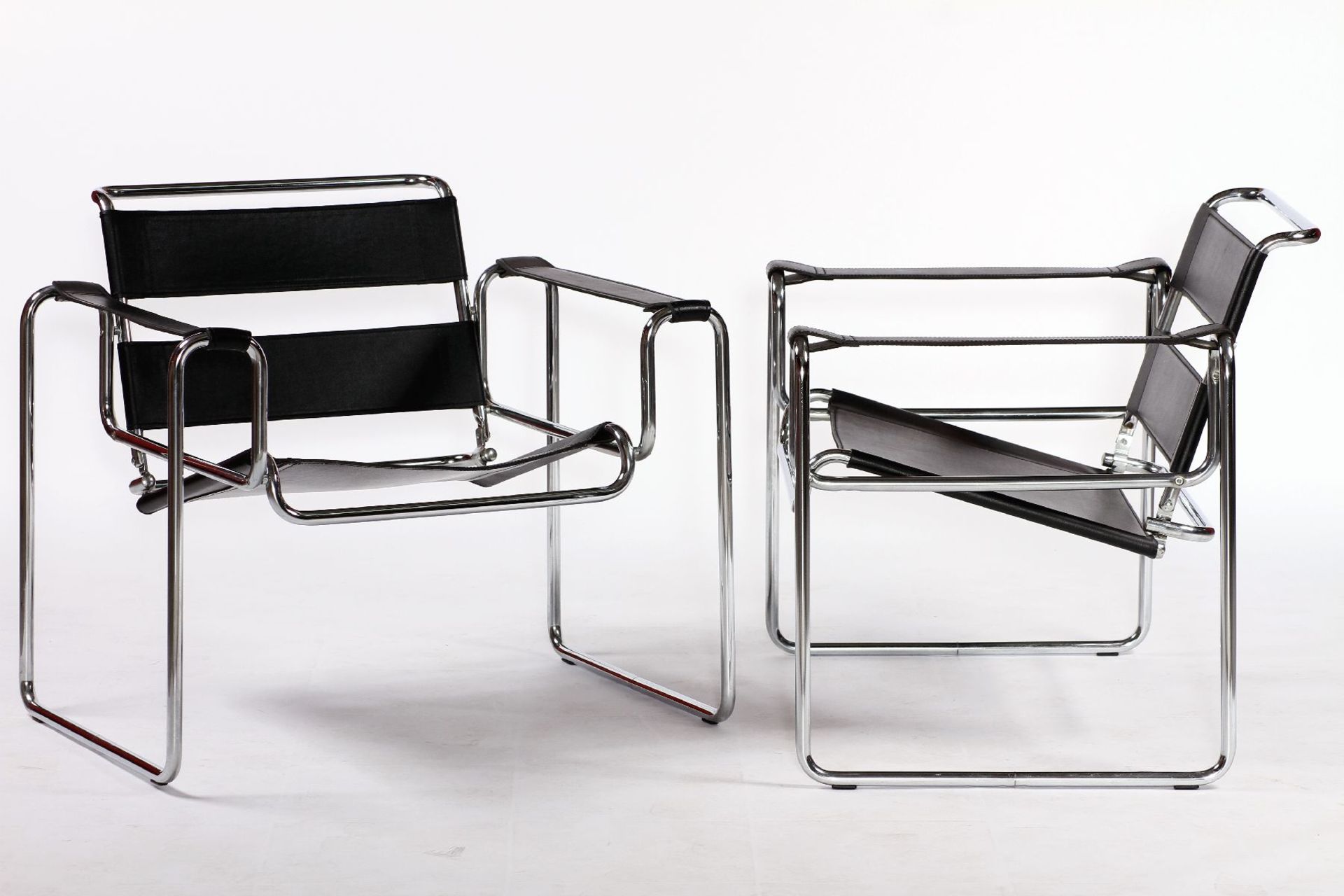 2 armchairs, Bauhaus style from 1928/29, replica based on the design by Marcel Breuer, chromed