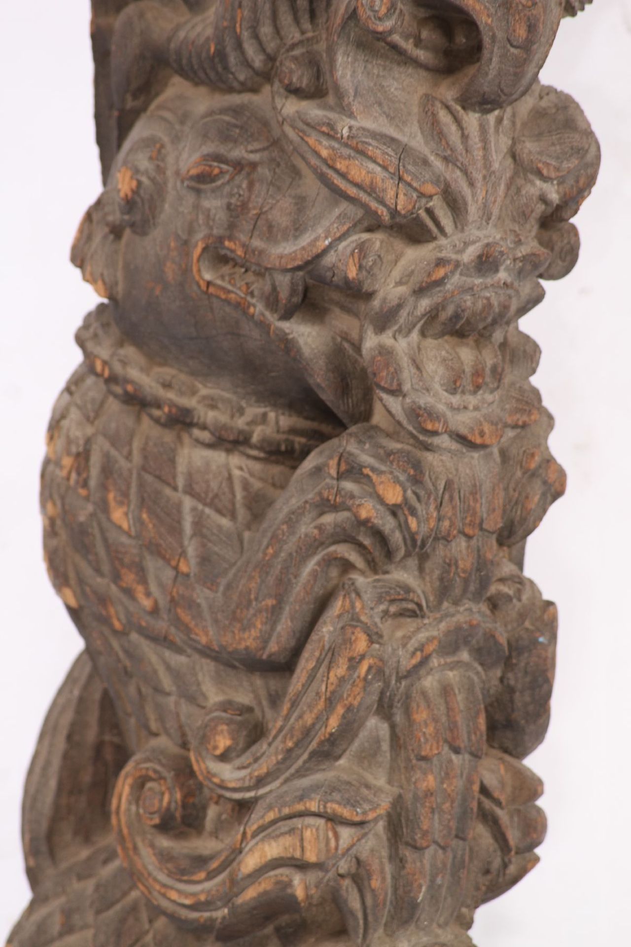 Decorative carving, solid wood, probably original function as a capital or substructure, traces of - Bild 2 aus 2