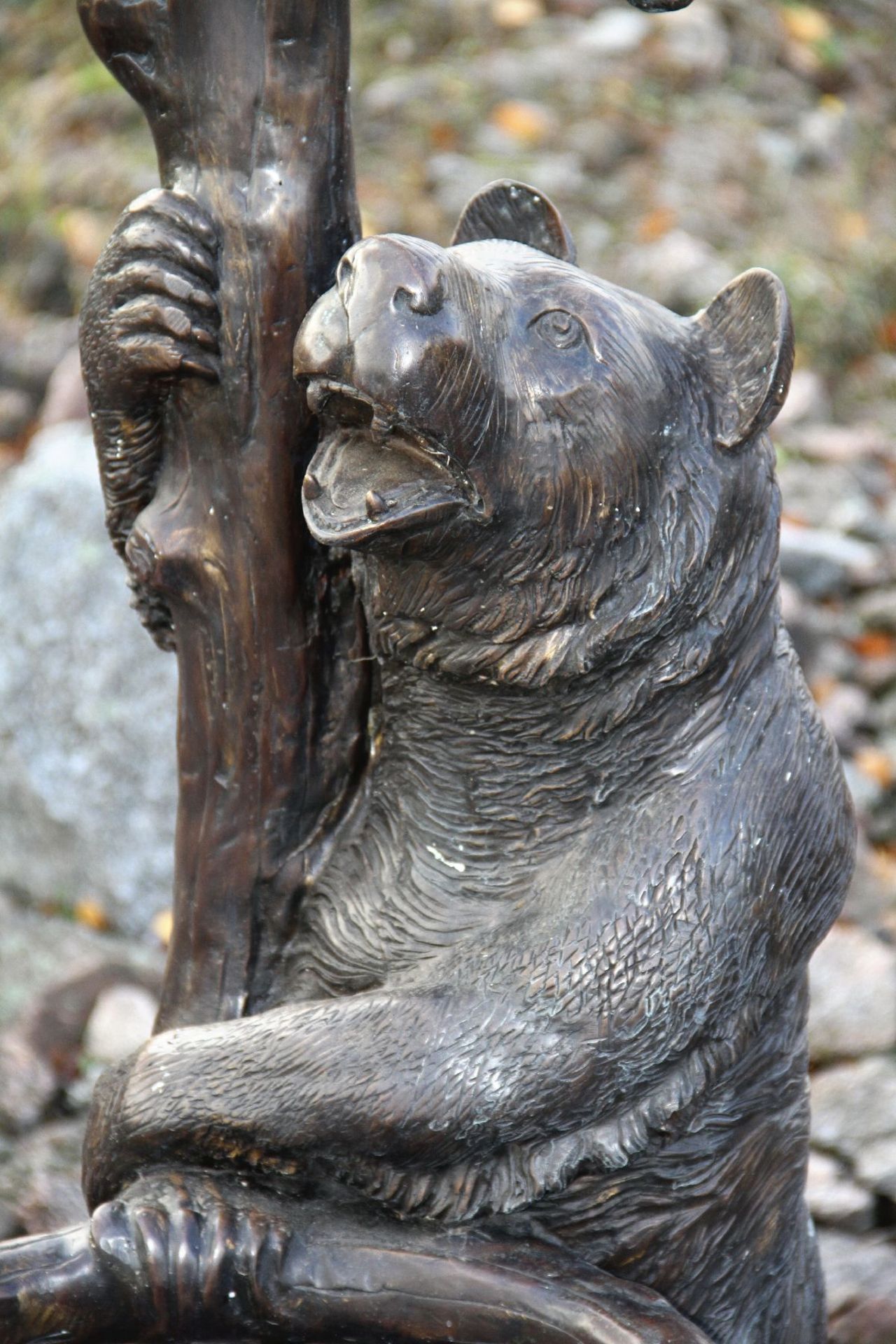 Figure group "Bear" as a wardrobe, bronze, patinated brown, bears in an idealistic representation, - Bild 3 aus 3