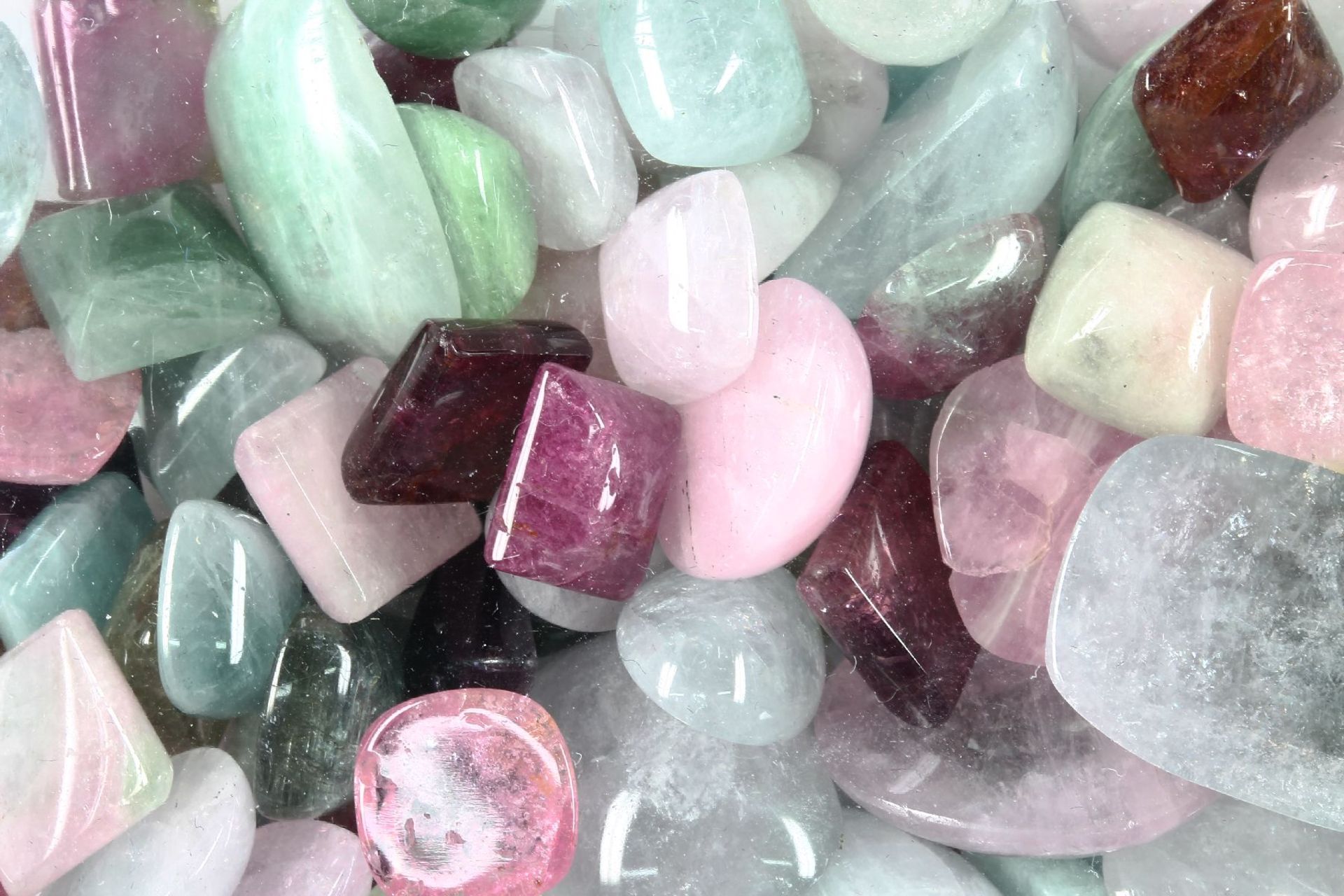 Lot loose tourmaline-cabochons total approx. 635 ct , different colours and shapes,