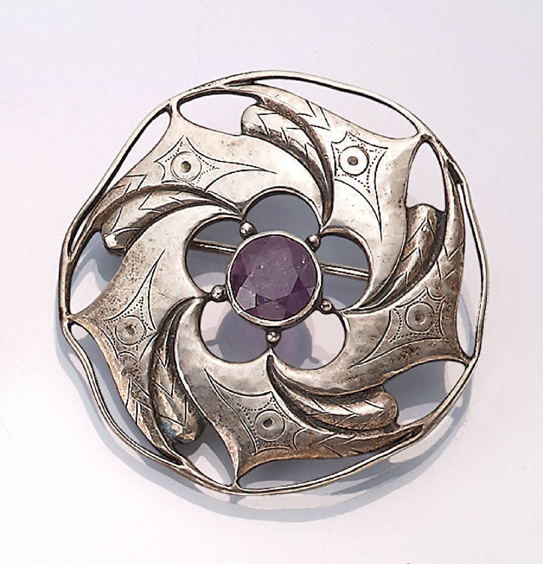 Brooch with amethyst , german Hamburg approx. 1900s, Christoph Kay born 1869 in Bremen, died 1943,