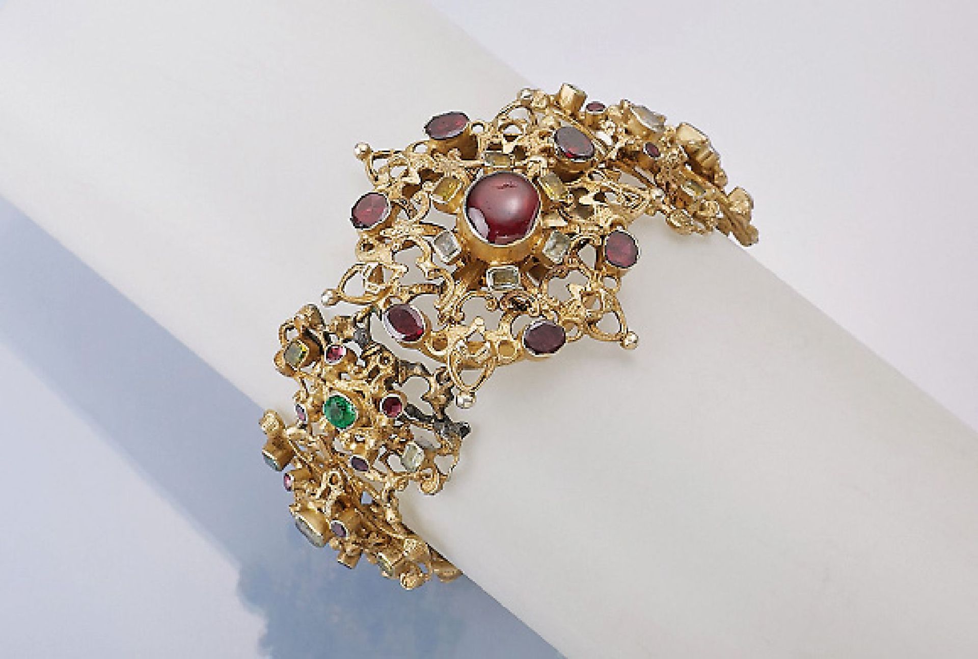 Bracelet with semi-precious stones , Austria/Hungary approx. 1880s, silver gilded, garnets and