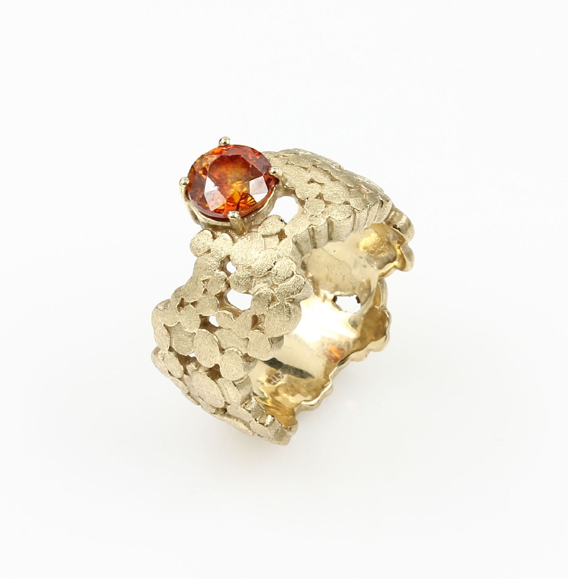 9 kt gold ring with sphalerite , YG 375/000,orangecoloured round bevelled sphalerite approx. 0.40