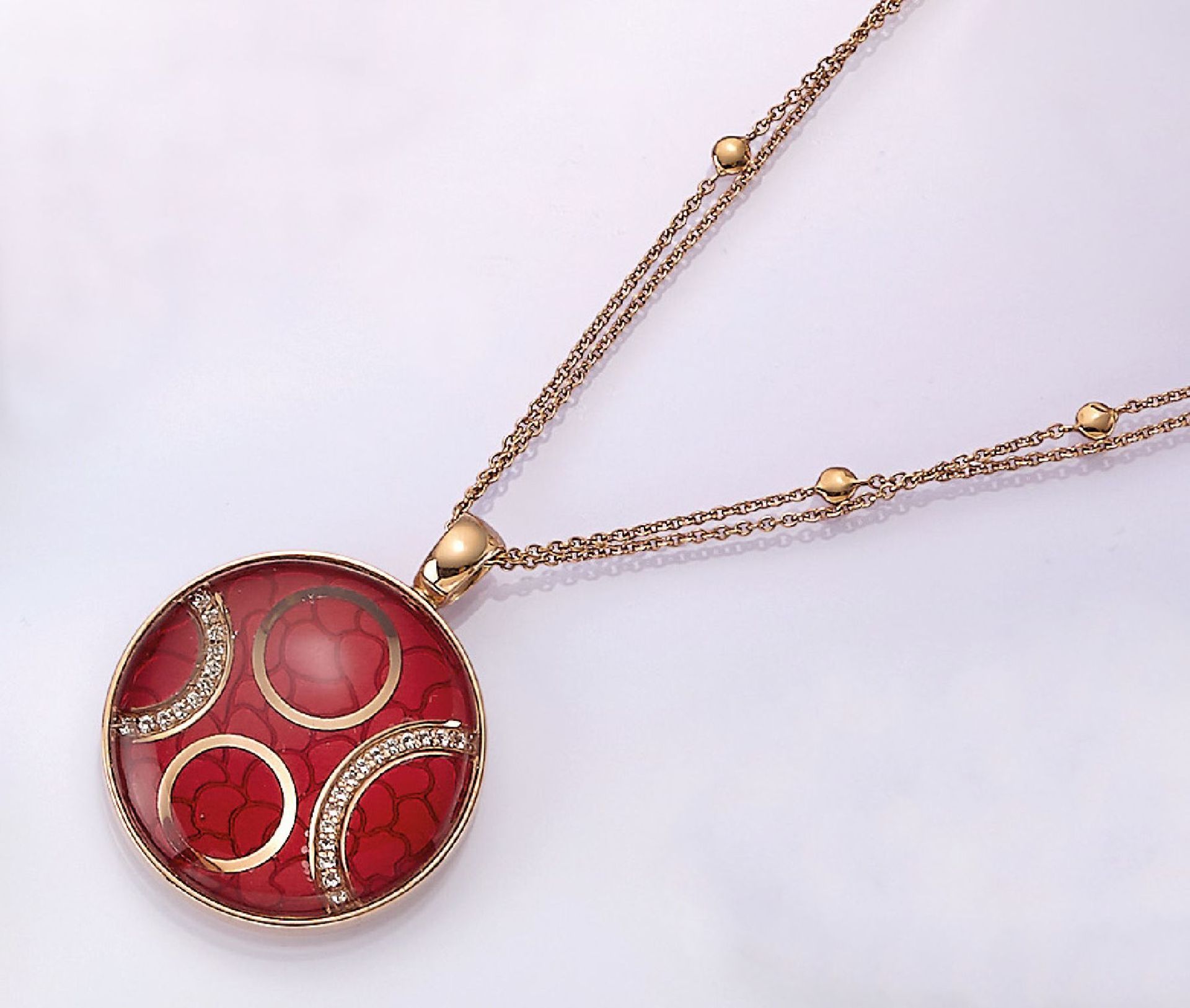 18 kt gold pendant with enamel and diamonds , RG 750/000, circular, red enameled, brilliants total - Bild 2 aus 2