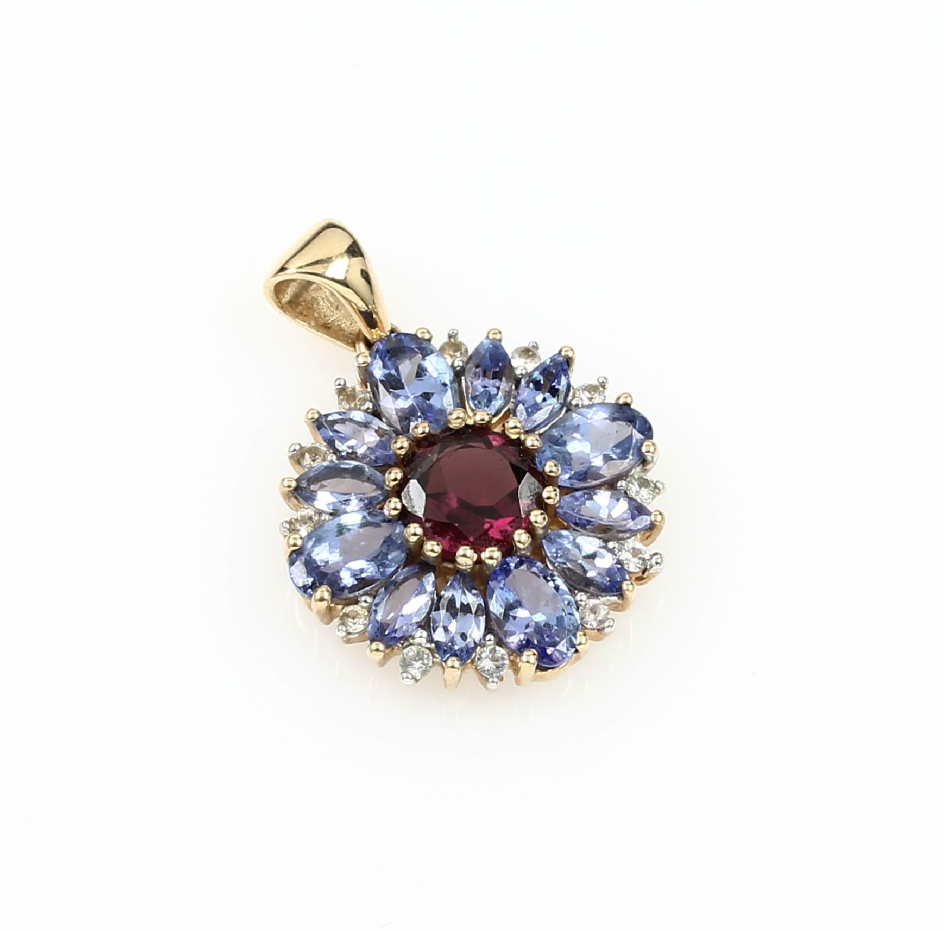 9 kt gold pendant with coloured stones , YG 375/000, oval bevelled tanzanites and tanzanite