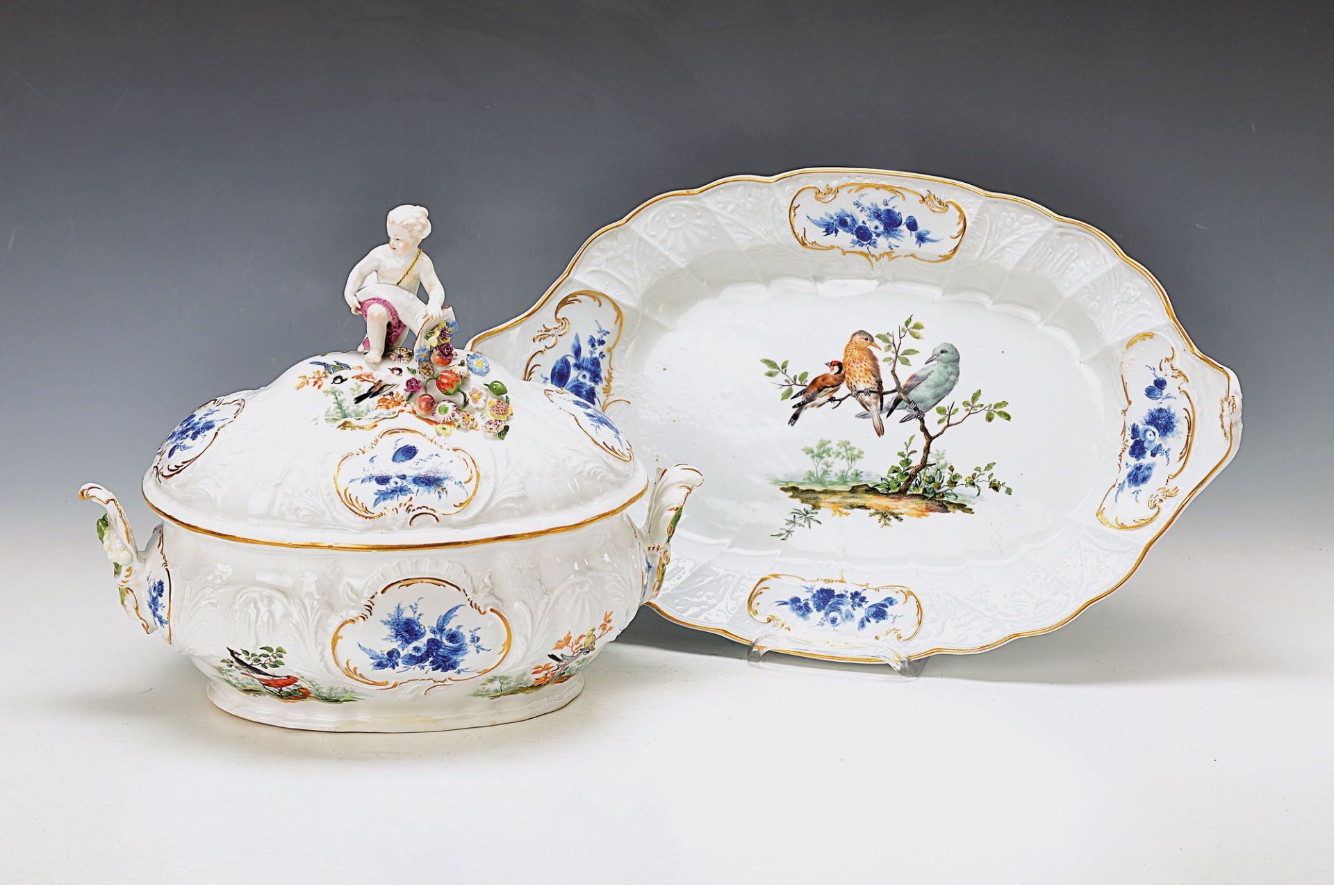 tureen and Presentoir, Meissen, around 1745, designed by J. Meissonnier (on court of LudwigXV. since