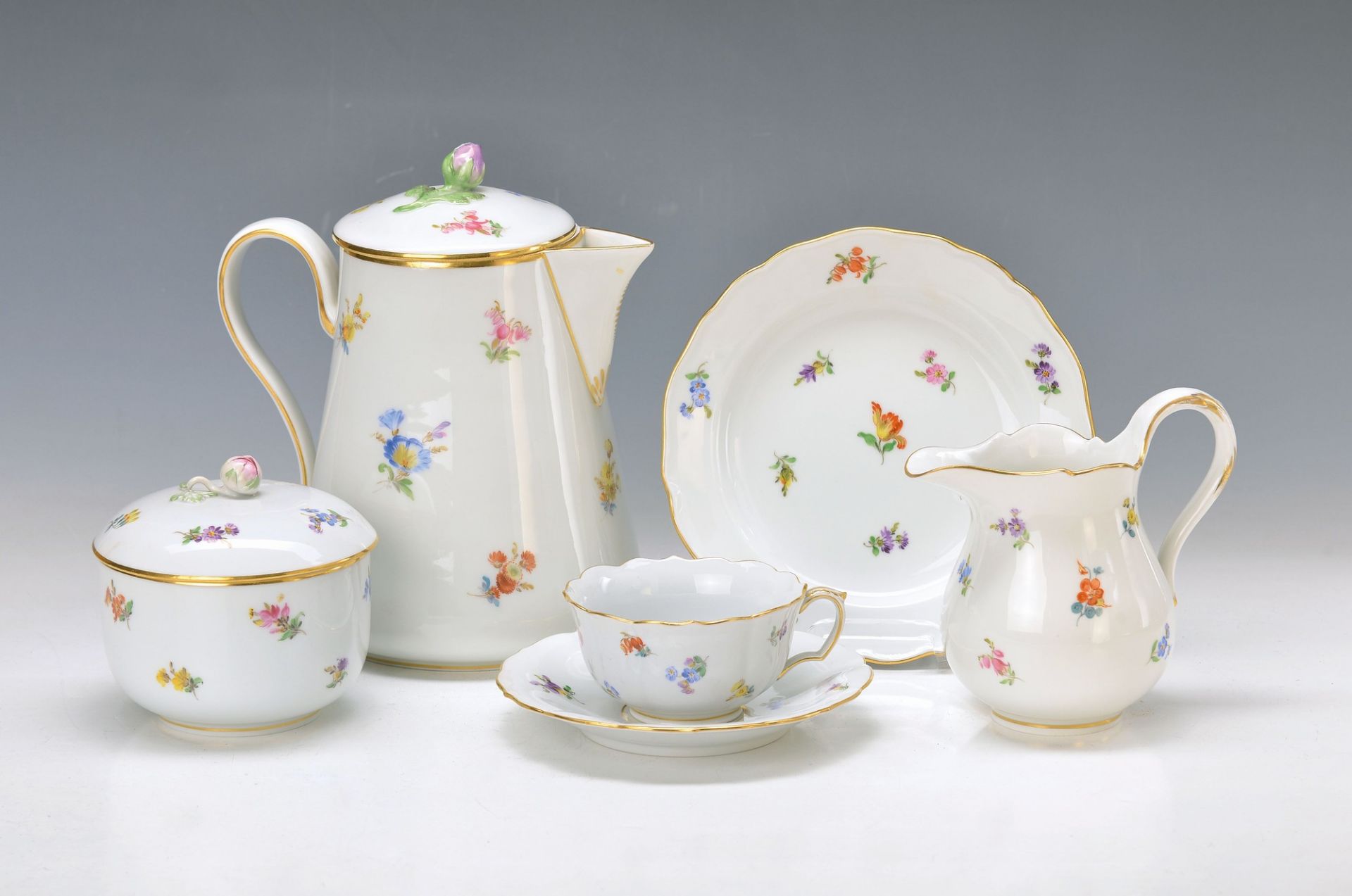 tea set, Meissen, Pfeifer time (1924-1934) and secondary, decor strewn flowers, gold rim (slightly