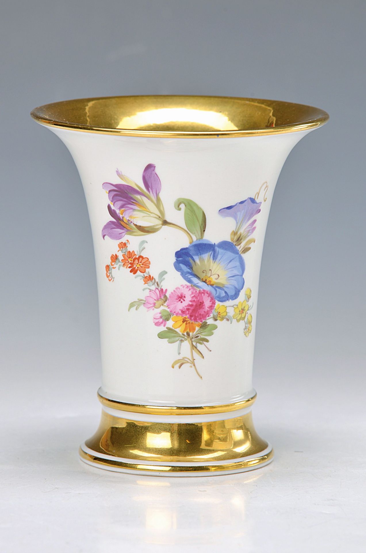 vase, Meissen, 20th c., colorful painting of bouquets of flowers, wide glossy gold rims, H.approx.