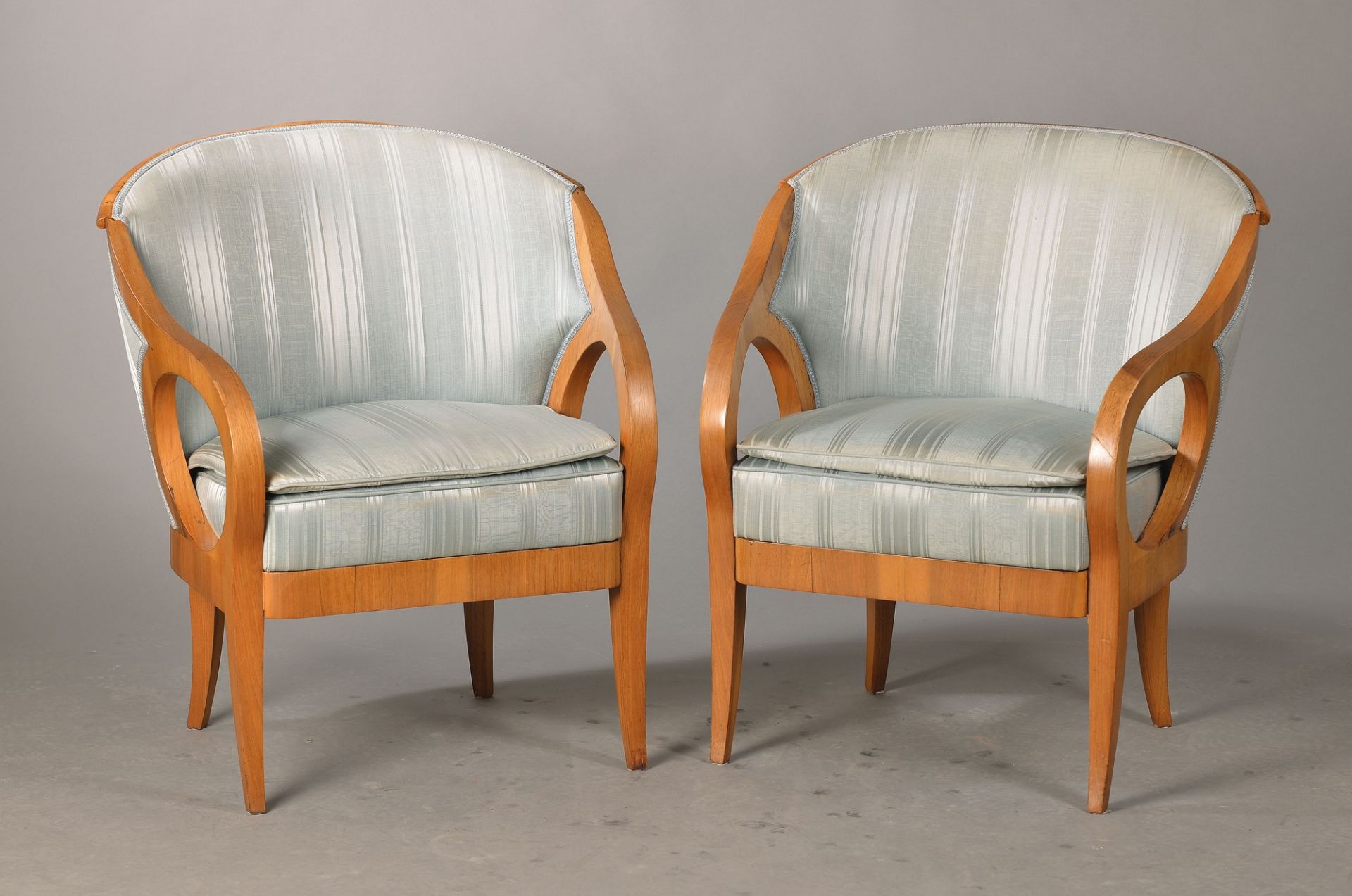 couple of armchairs, German, around 1900, Biedermeier style, walnut veneer, elegant style typical