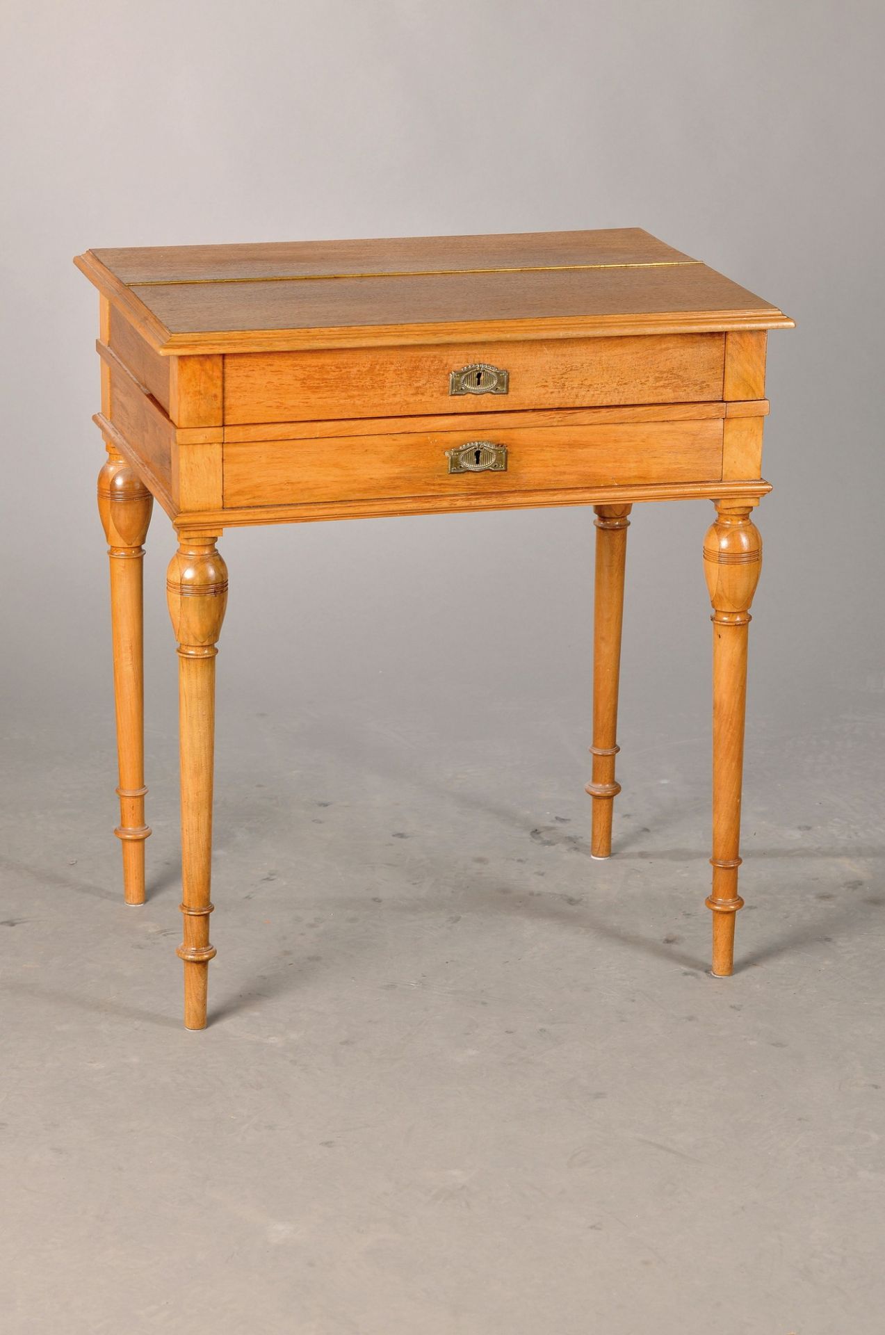 small writing cabinet, German, around 1900, oak, convenient writing hinged furniture, interior - Bild 2 aus 3