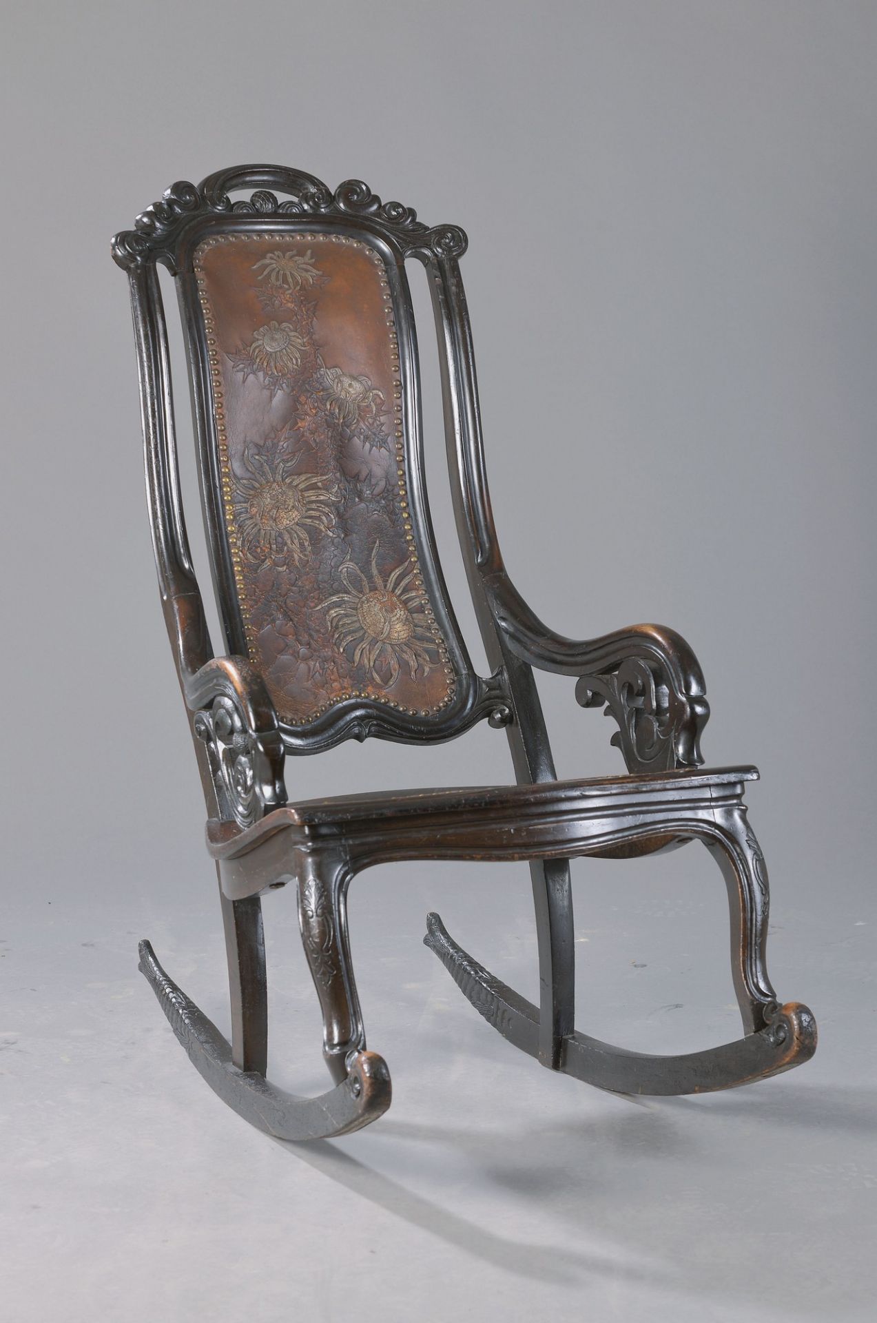 rocking chair of Georg Hulbe (1851 Kiel- 1917 Hamburg), one of the most famous book binder and