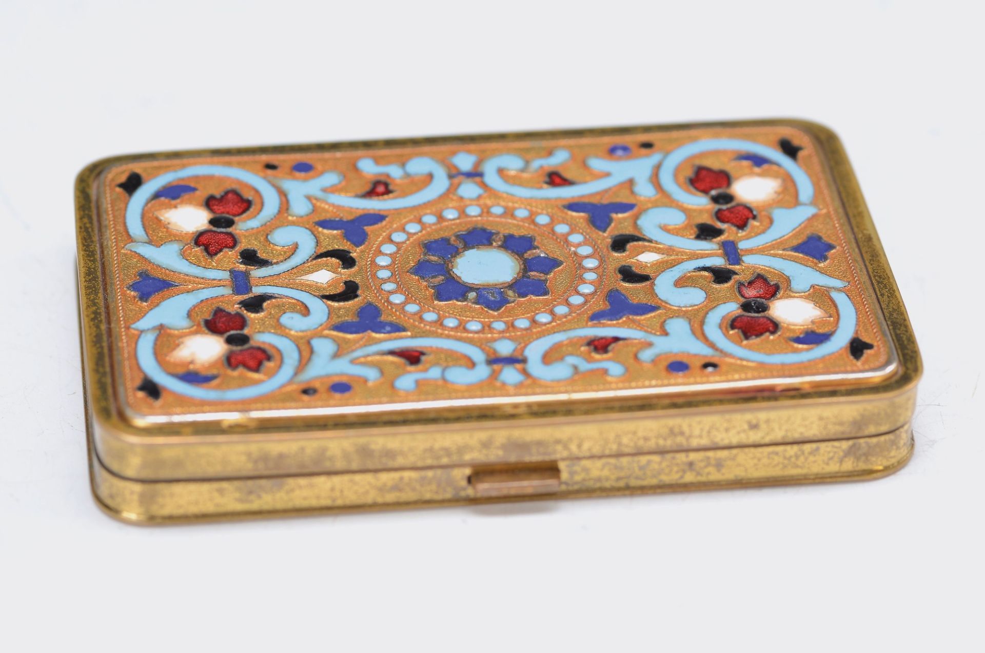 powder box, Greece, around 1920-25, silver plated metal, opulent interior decoration, beveled