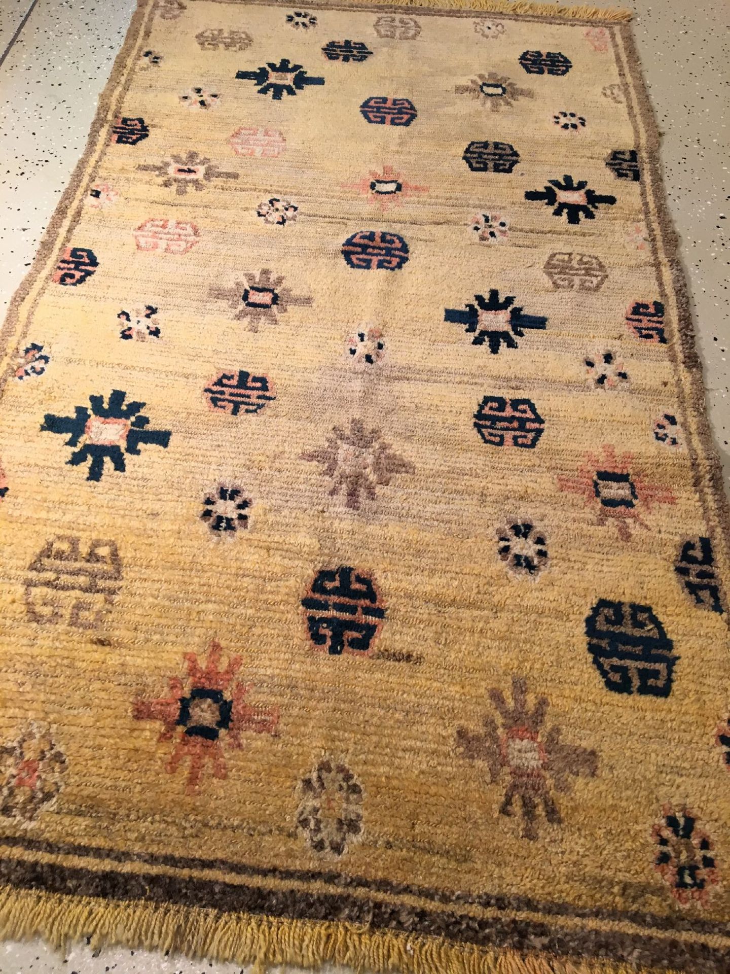 Yellow Tibetan Kampa-Dzong Khaden "Meditation-Rug", South Tibet, circa 1900, wild yak-wool/wool, - Bild 2 aus 8