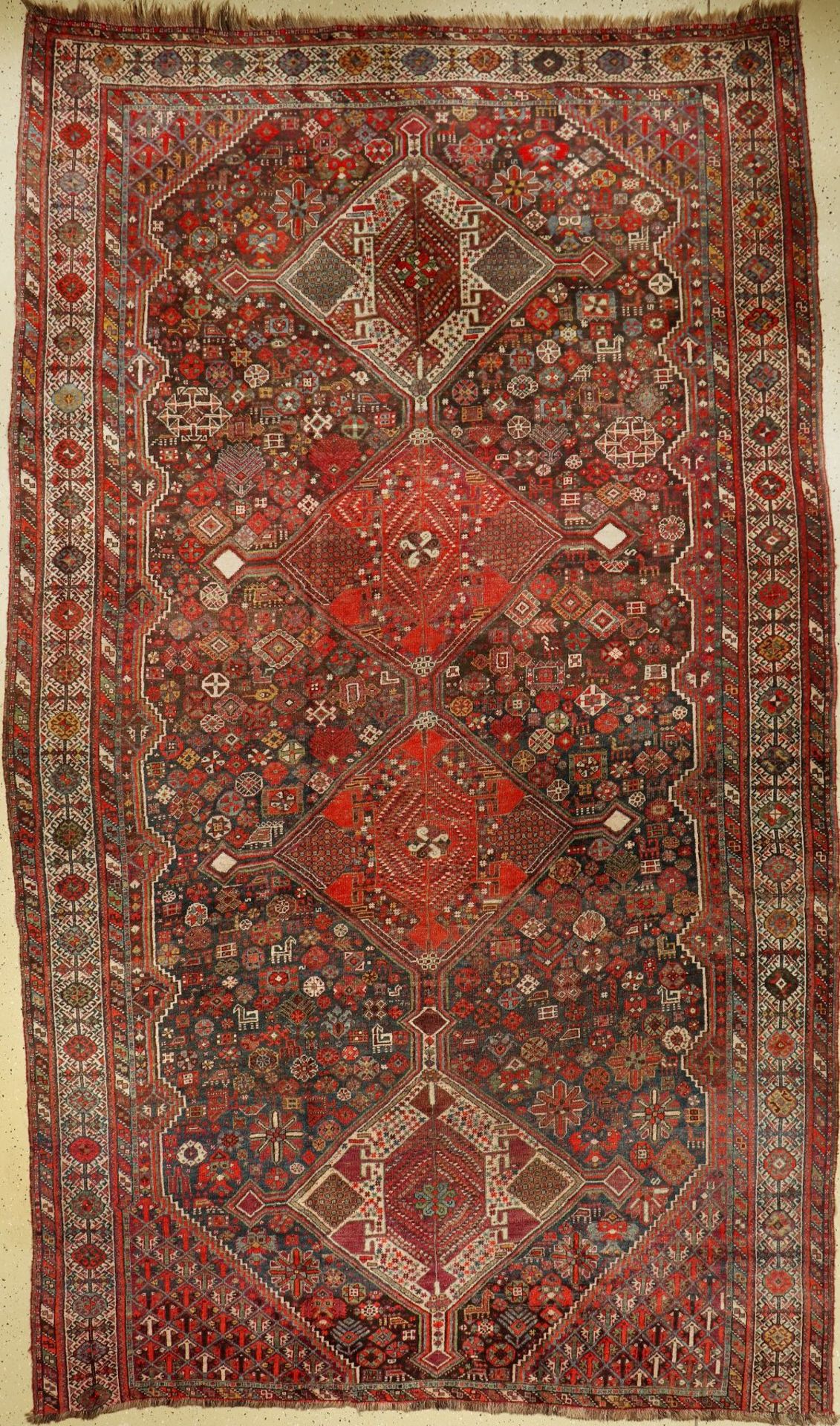 Antique Khamseh, Persia, around 1890, wool on wool, approx. 390 x 225 cm, condition: 4-5, shortened.