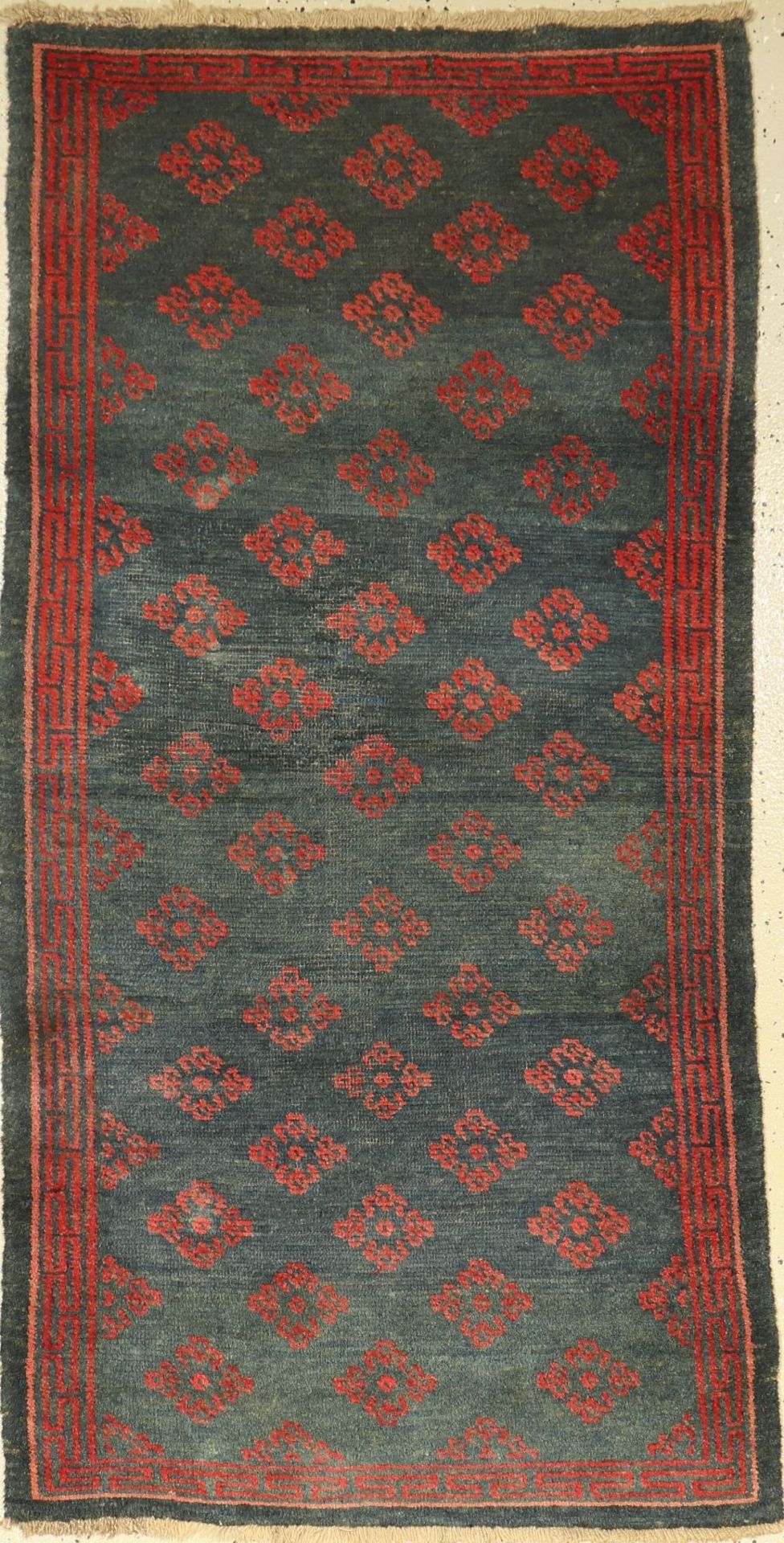 Tibet old, Tibet, approx. 50 years, wool on wool, approx. 158 x 82 cm, condition: 3. Auction: