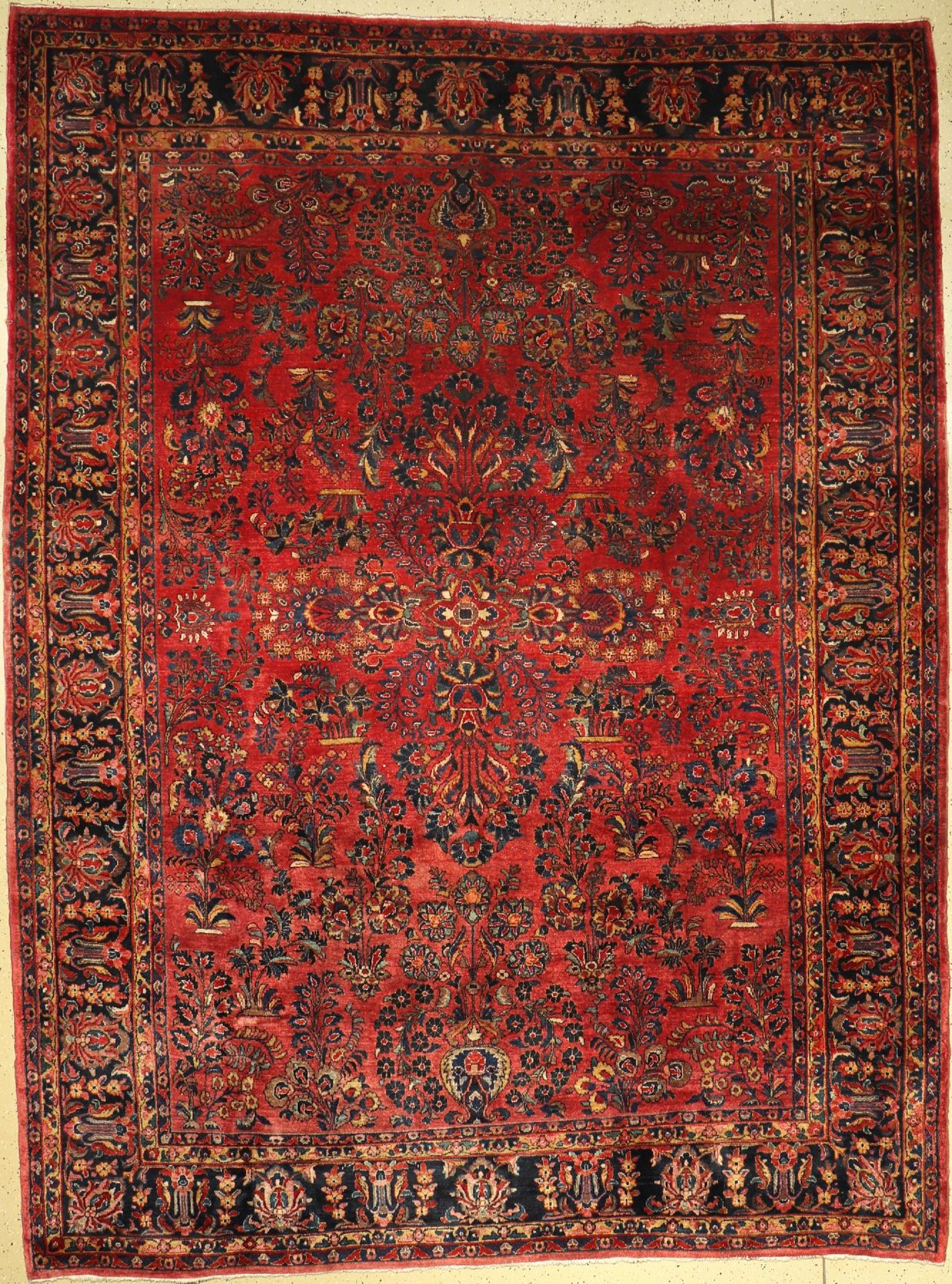 Us Saruk antique, Persia, around 1900, wool, approx. 368 x 266 cm, condition: 2-3. Auction:
