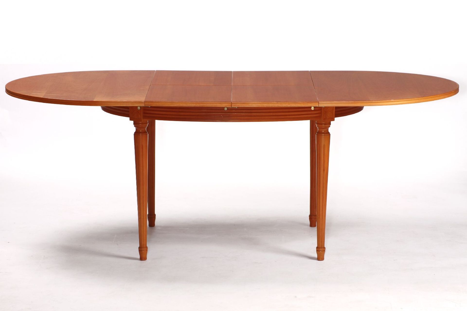 Table with 4 chairs, "Anno Dom", Germany, cherry tree partly solid, cherry veneered top,extendable - Bild 2 aus 3