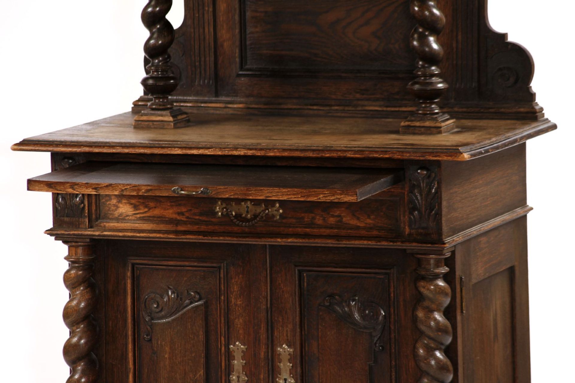 Kredenz, German, around 1890, so-called Wilhelminian style, solid oak and partly veneered, stained - Bild 4 aus 4