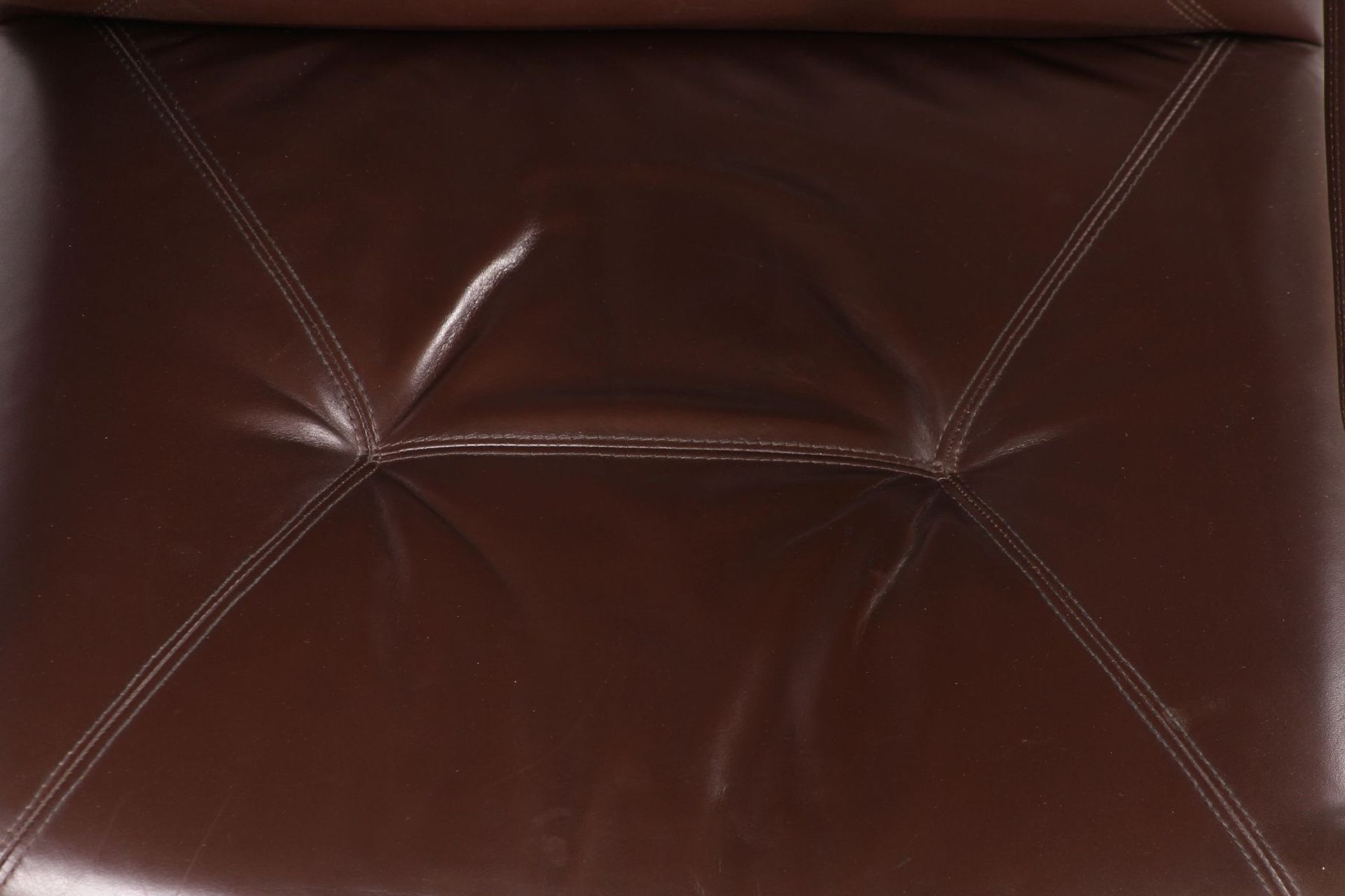 2 armchairs, chromed metal frame, screwed-on seat and armrests with brown leather covers, high- - Image 3 of 3