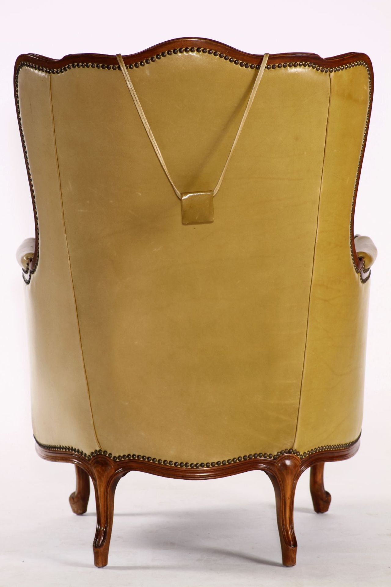 Wingback armchair, after engl. prototype from 1870/80, solid walnut frame, yellow-green or olive - Bild 4 aus 4