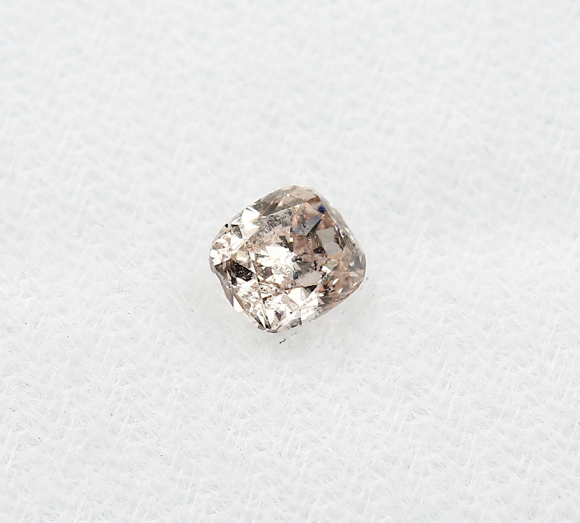 Loose diamond in cushion-cut 0.51 ct , natural, Fancy Brown-Pink, GIA expertise Valuation Price: - Bild 2 aus 4