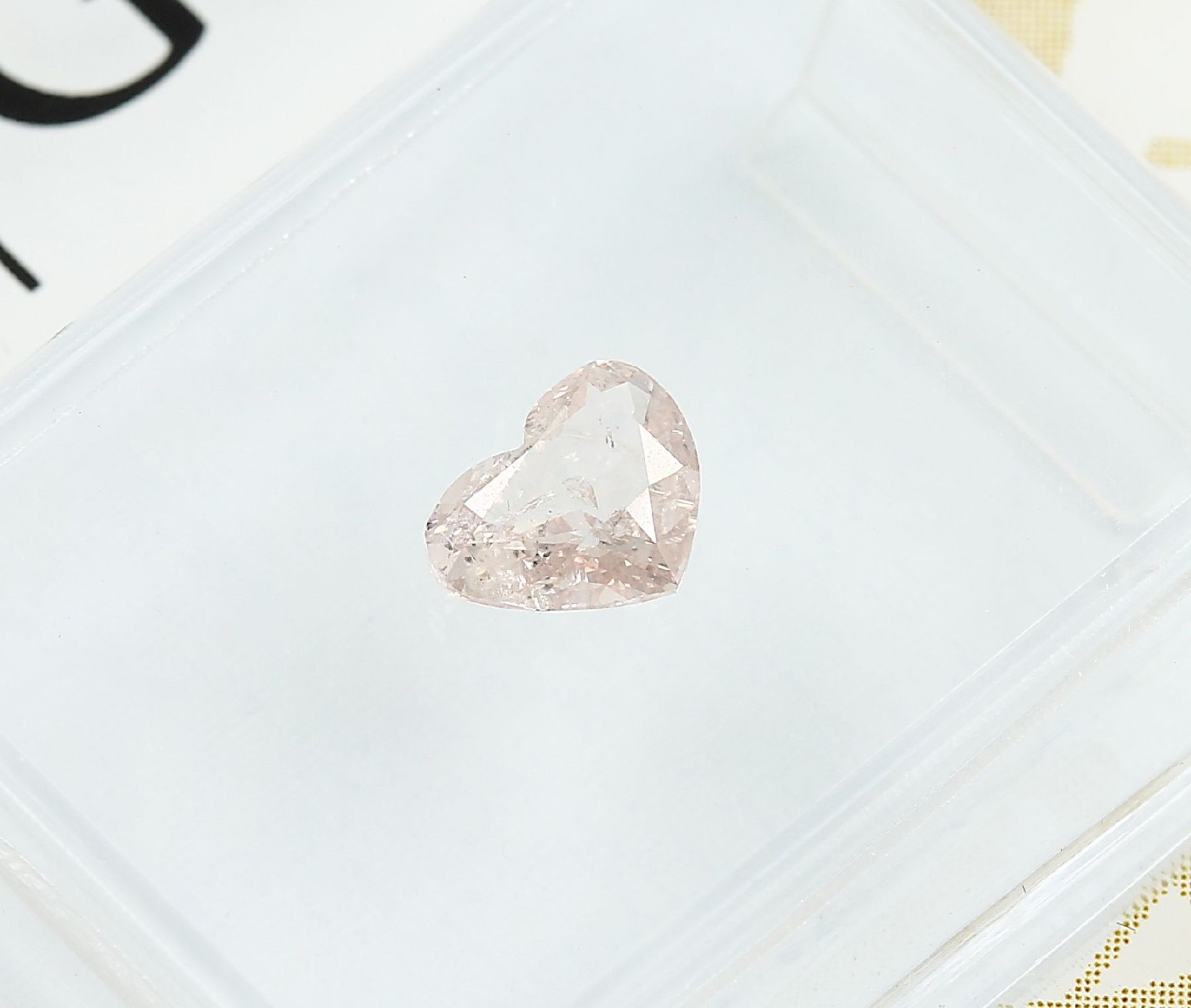 Sealed diamond-heart 0.28 ct , Natural, Fancy Light Pink-Brown, GIA expertise Valuation Price: 1680, - Bild 2 aus 4