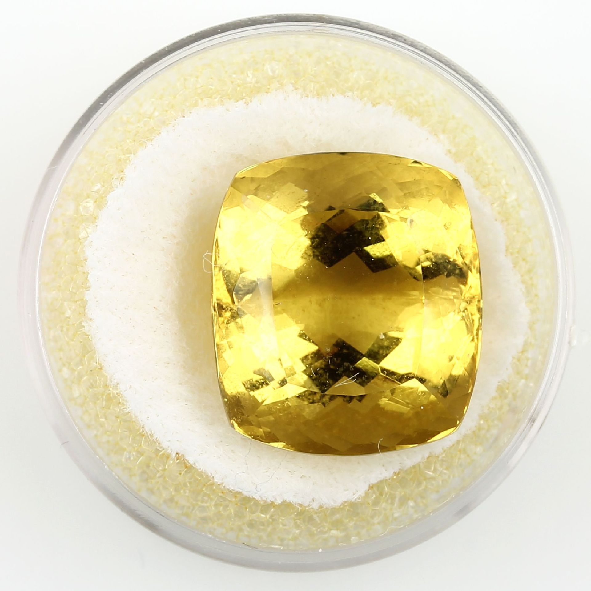 Loose gold-beryl , approx. 19.3 ct Valuation Price: 2000, - EURLoser Gold-Beryll, ca. 19.3 ct