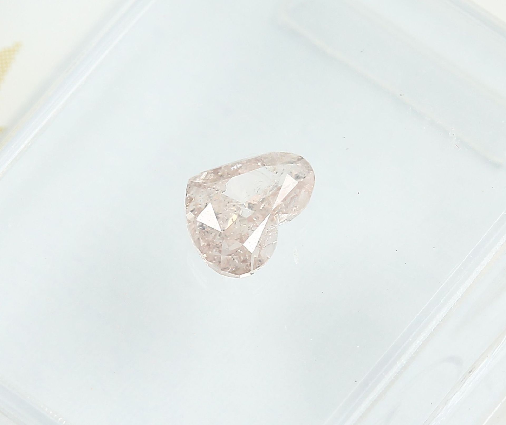 Sealed diamond-heart 0.28 ct , Natural, Fancy Light Pink-Brown, GIA expertise Valuation Price: 1680, - Bild 3 aus 4