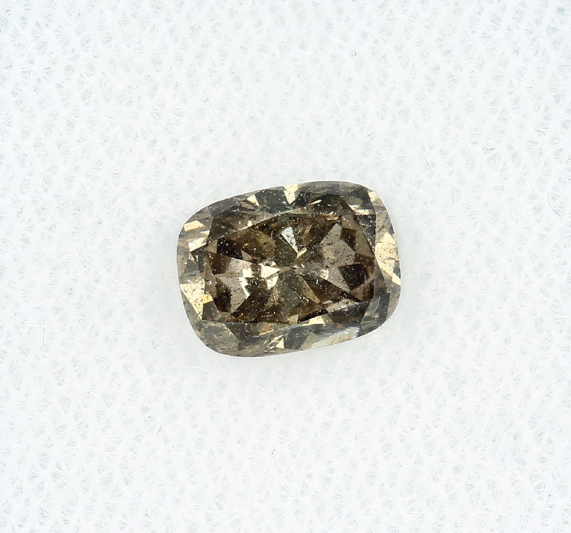 Loose diamond in cushion-cut 1.04 ct , natural, Fancy Dark Greenish Yellow-Brown, with GIA expertise