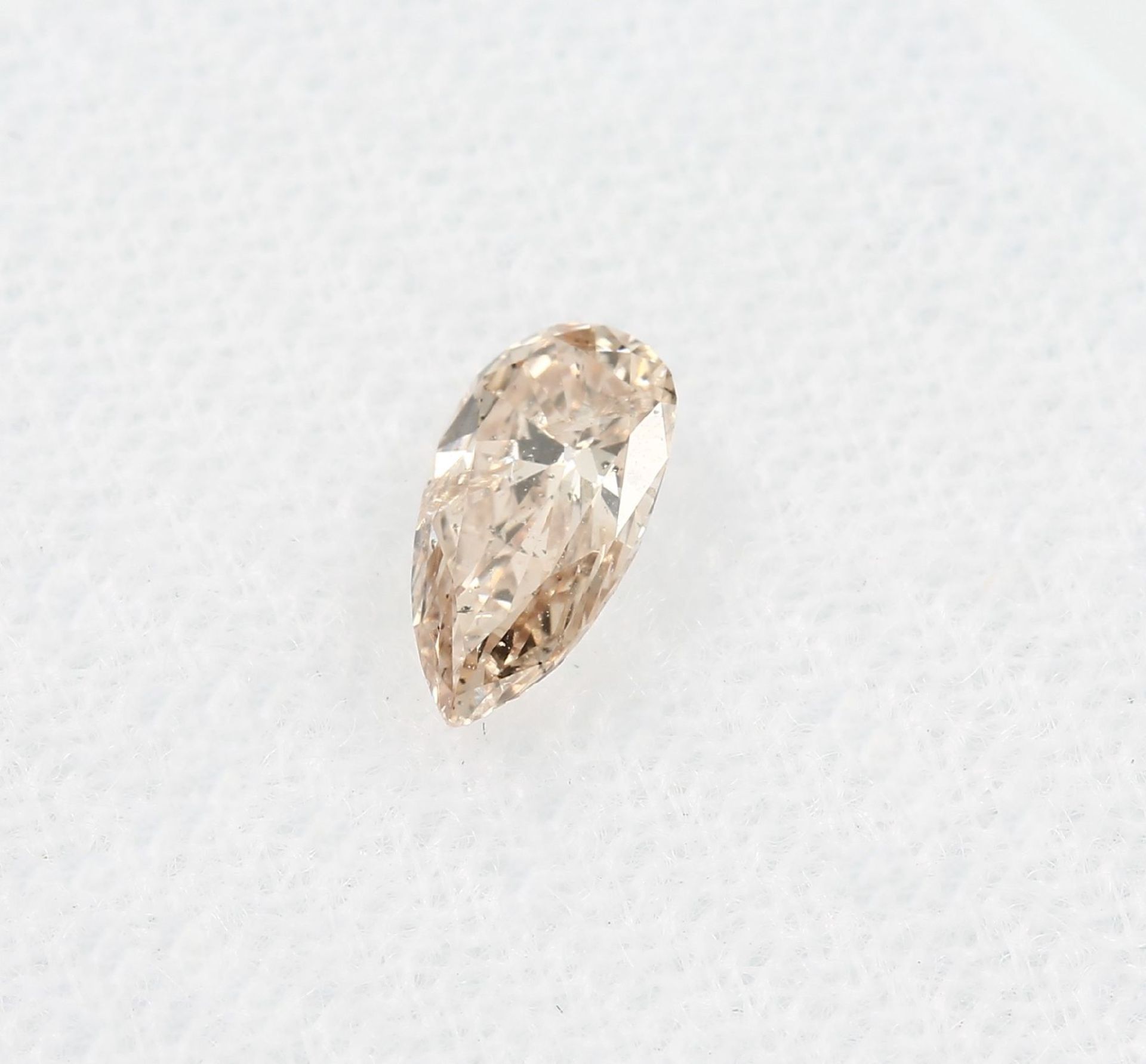 Loose diamond pear 0.43 ct , natural, Fancy Pink-Brown, GIA expertise Valuation Price: 3500, - - Bild 2 aus 4