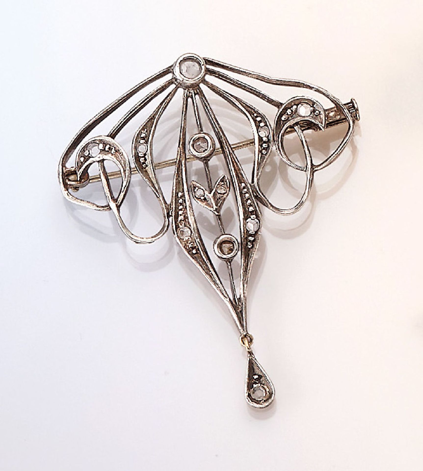 Art Nouveau brooch with diamonds , approx. 1900s, silver, significant for the period design, diamond