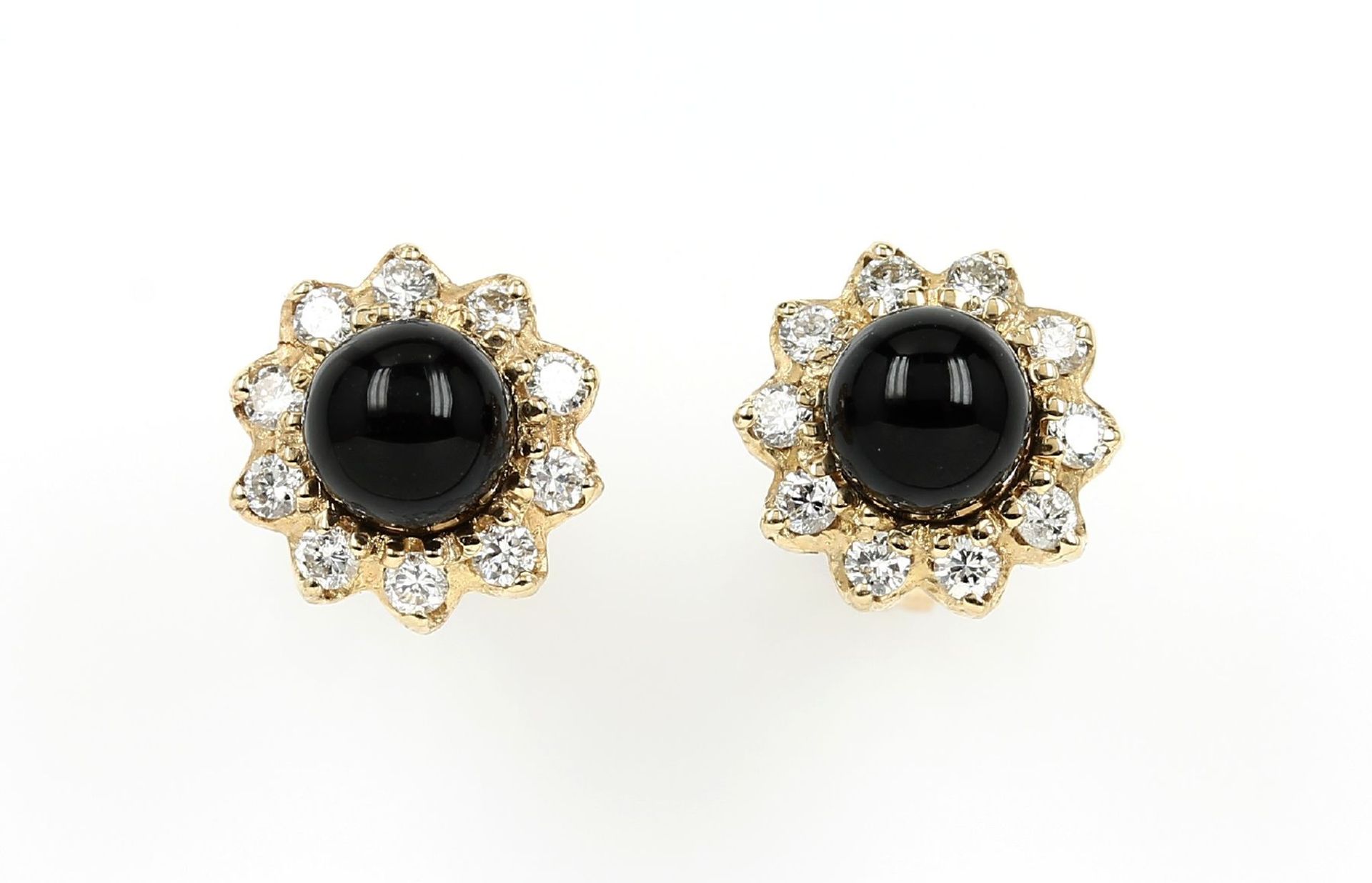 Pair of 14 kt gold earrings with sapphires anddiamonds , YG 585/000, sapphire spheres approx. 2.0