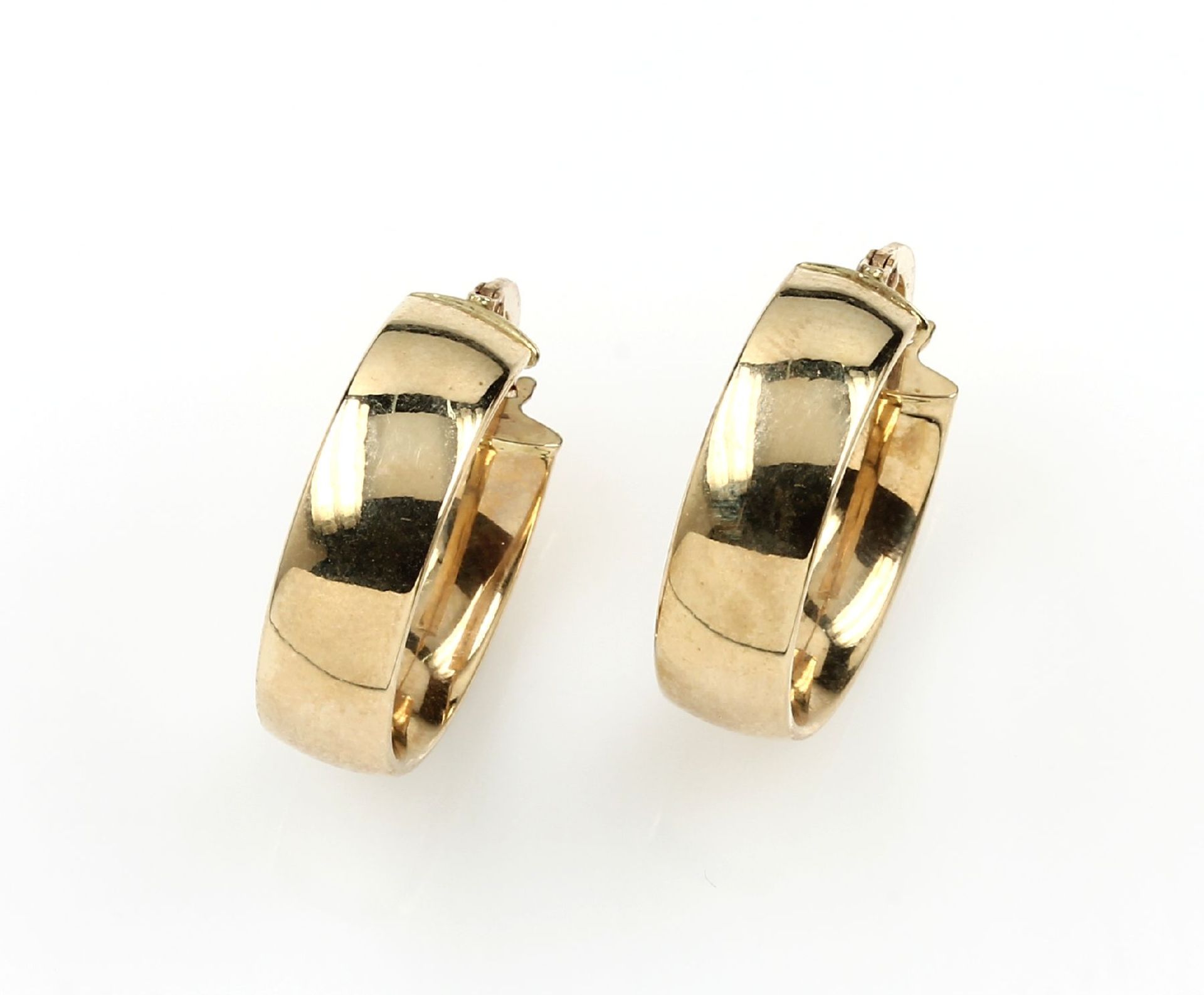 Pair of 14 kt gold hoop earrings , YG 585/000, polished, diam. approx. 1.5 cm, approx. 2.1 gPaar