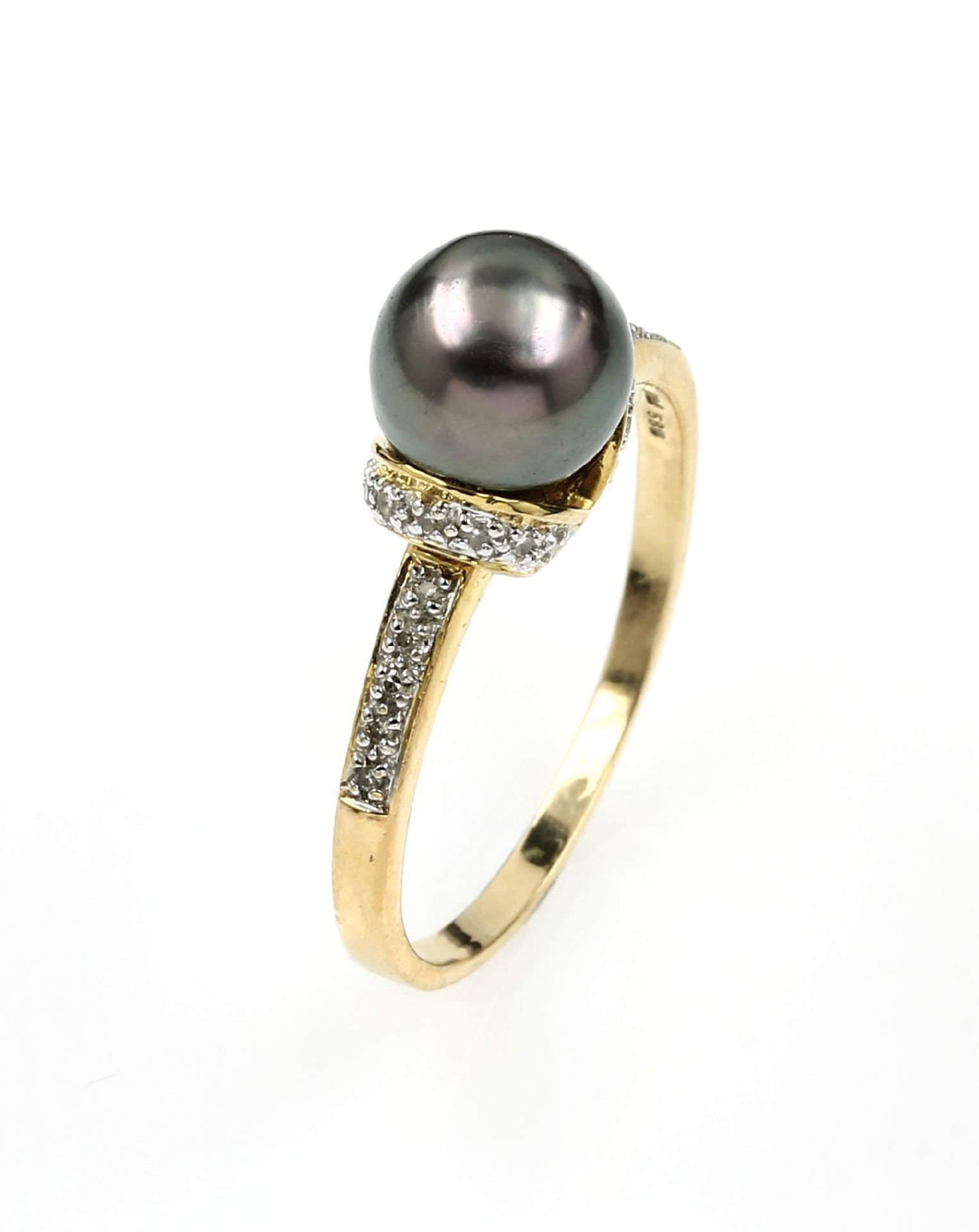 14 kt gold ring with cultured tahitian pearl and diamonds , YG 585/000, centered grey pearl, diam.