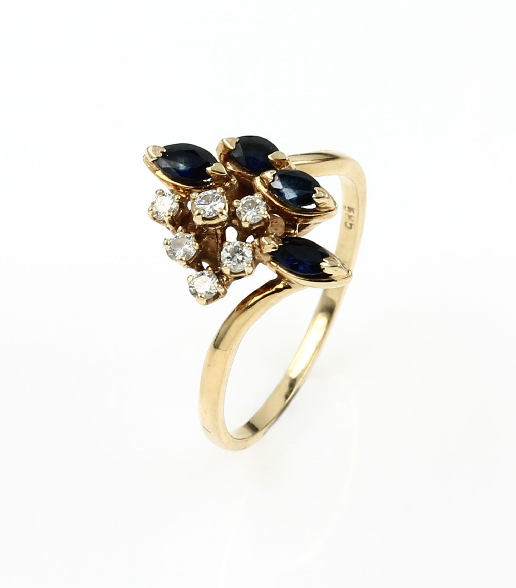 14 kt gold ring with sapphires and brilliants , YG 585/000, 4 sapphire marquises total approx. 0.