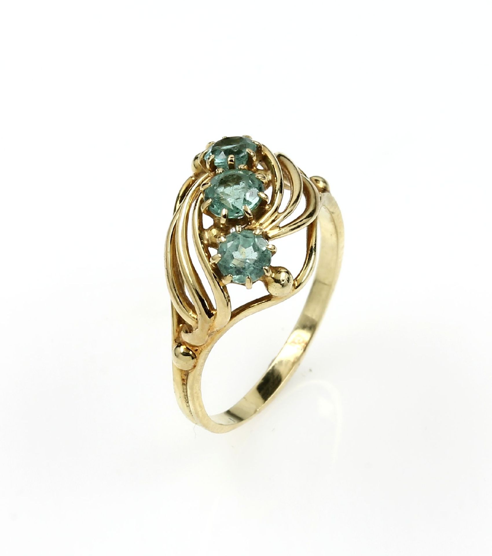 14 kt gold ring with tourmalines , YG 585/000, 3 pale green round bevelled tourmalines, total