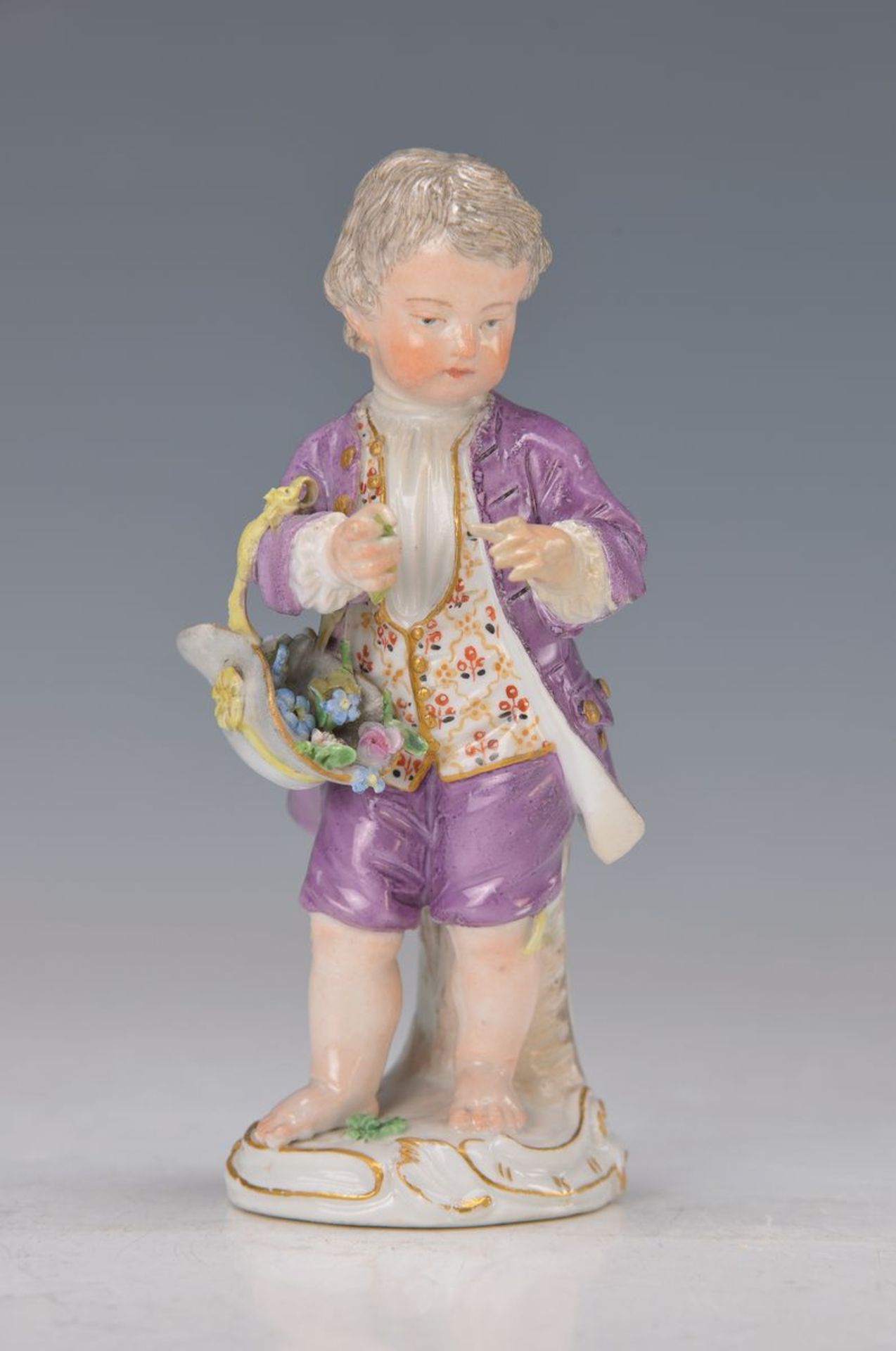 figurine, Meissen, around 1760/65, gardener child with flowers in hat, designed by of J.J.