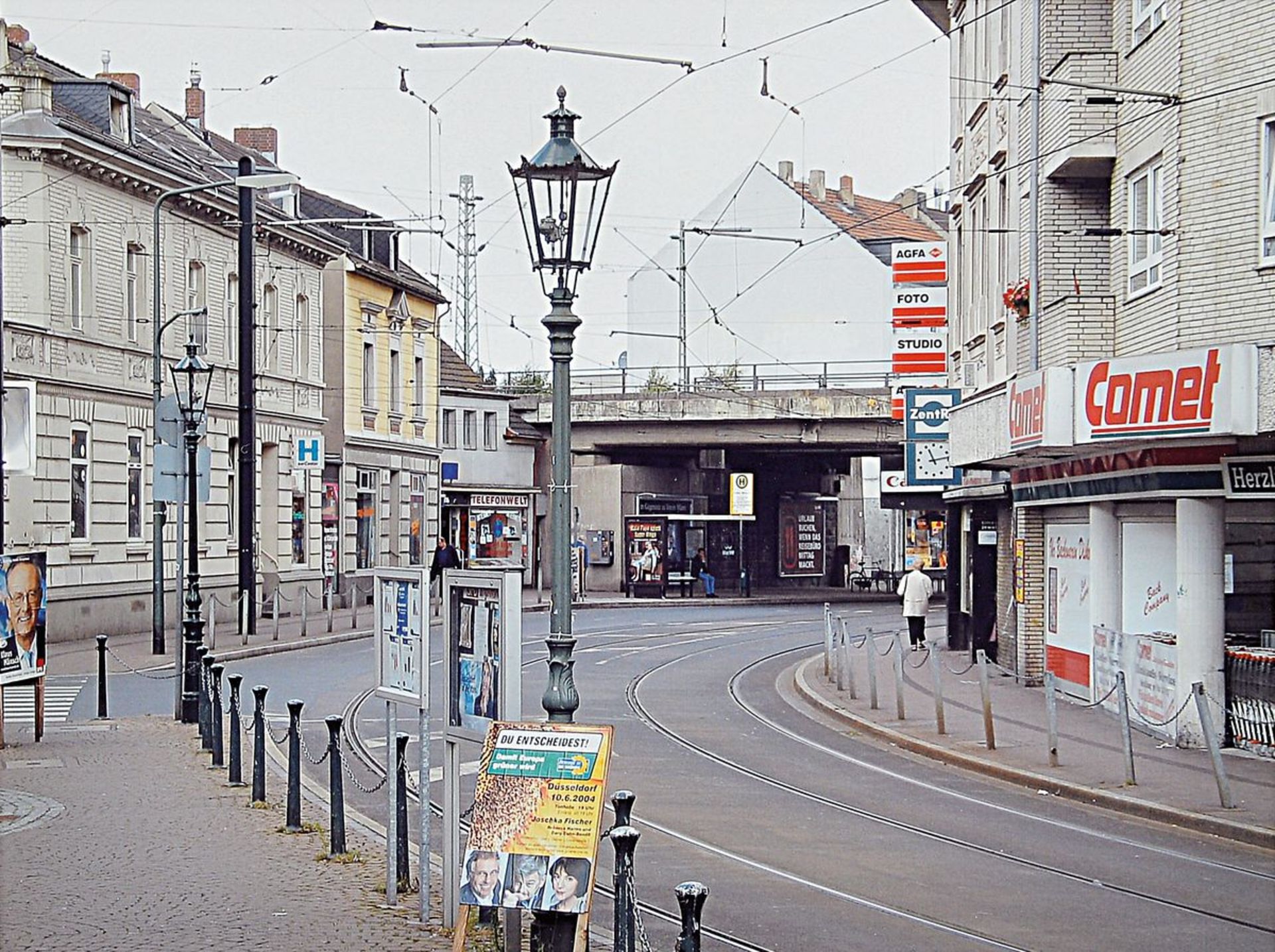 Thomas Struth, born 1954, # "Gertrudisplatz Düsseldorf #", signed by hand and numbered 11/50, 40 x