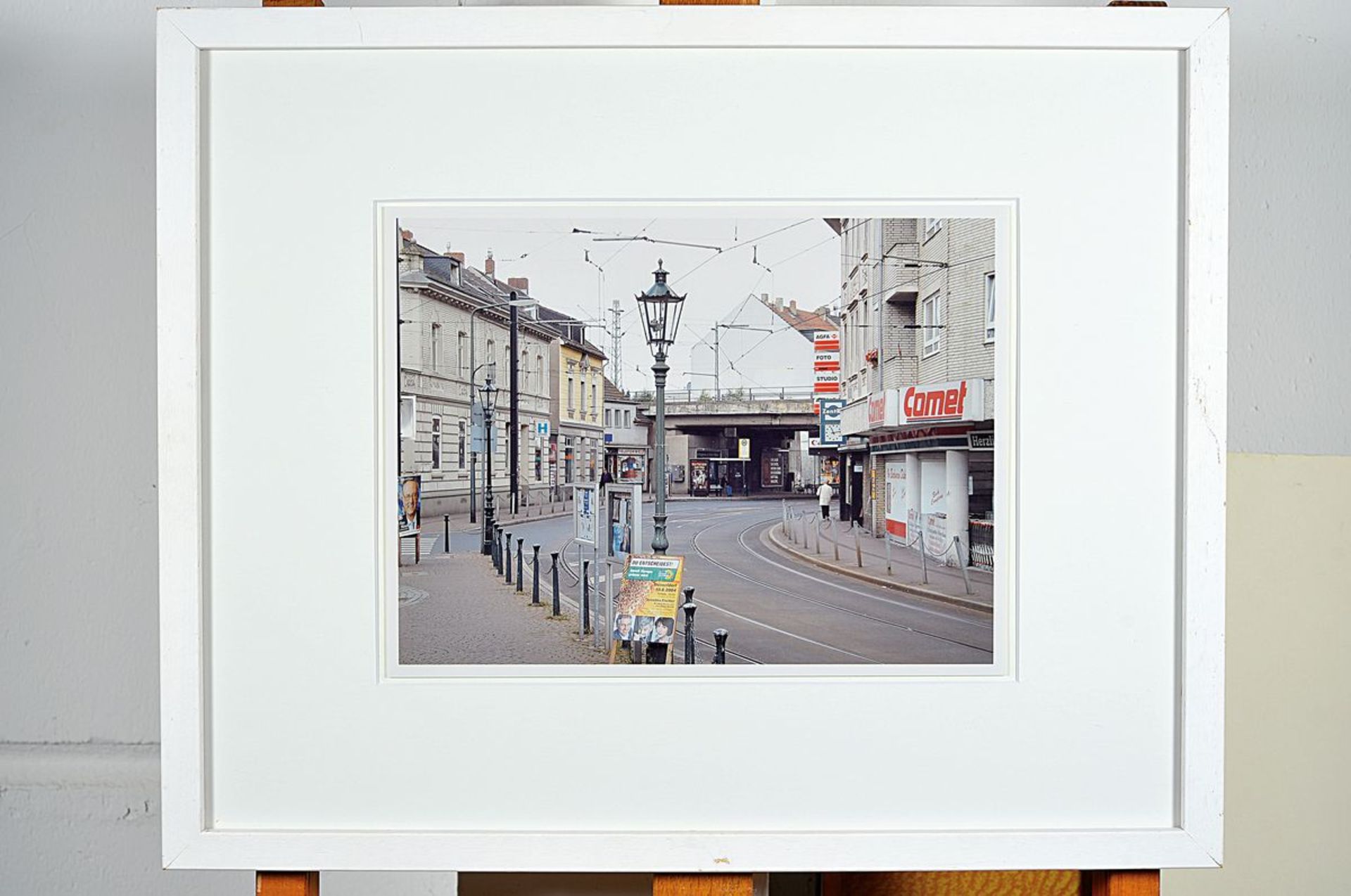 Thomas Struth, born 1954, # "Gertrudisplatz Düsseldorf #", signed by hand and numbered 11/50, 40 x - Bild 3 aus 4