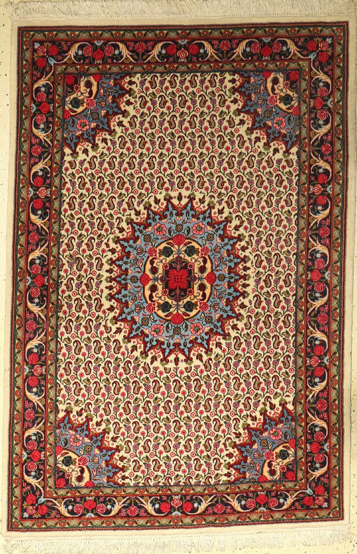 Rosen Bidjar alt, Persien, ca. 50 Jahre, Wolle auf Baumwolle, ca. 160 x 109 cm, EHZ: 3