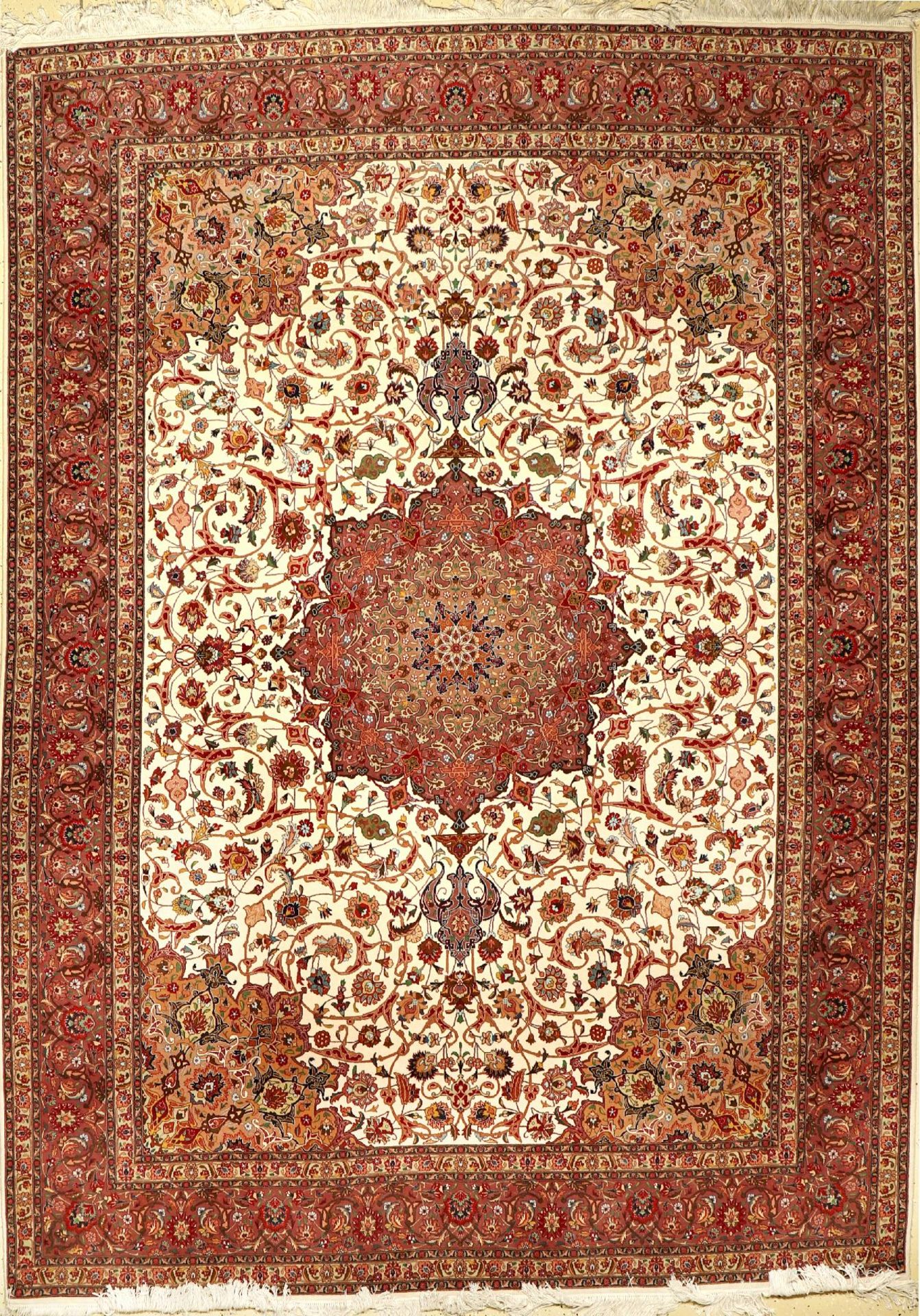Täbriz 50 RAJ, Persien, ca. 40 Jahre, Korkwolle, ca. 345 x 250 cm, EHZ: 2 (guter Zustand), edel