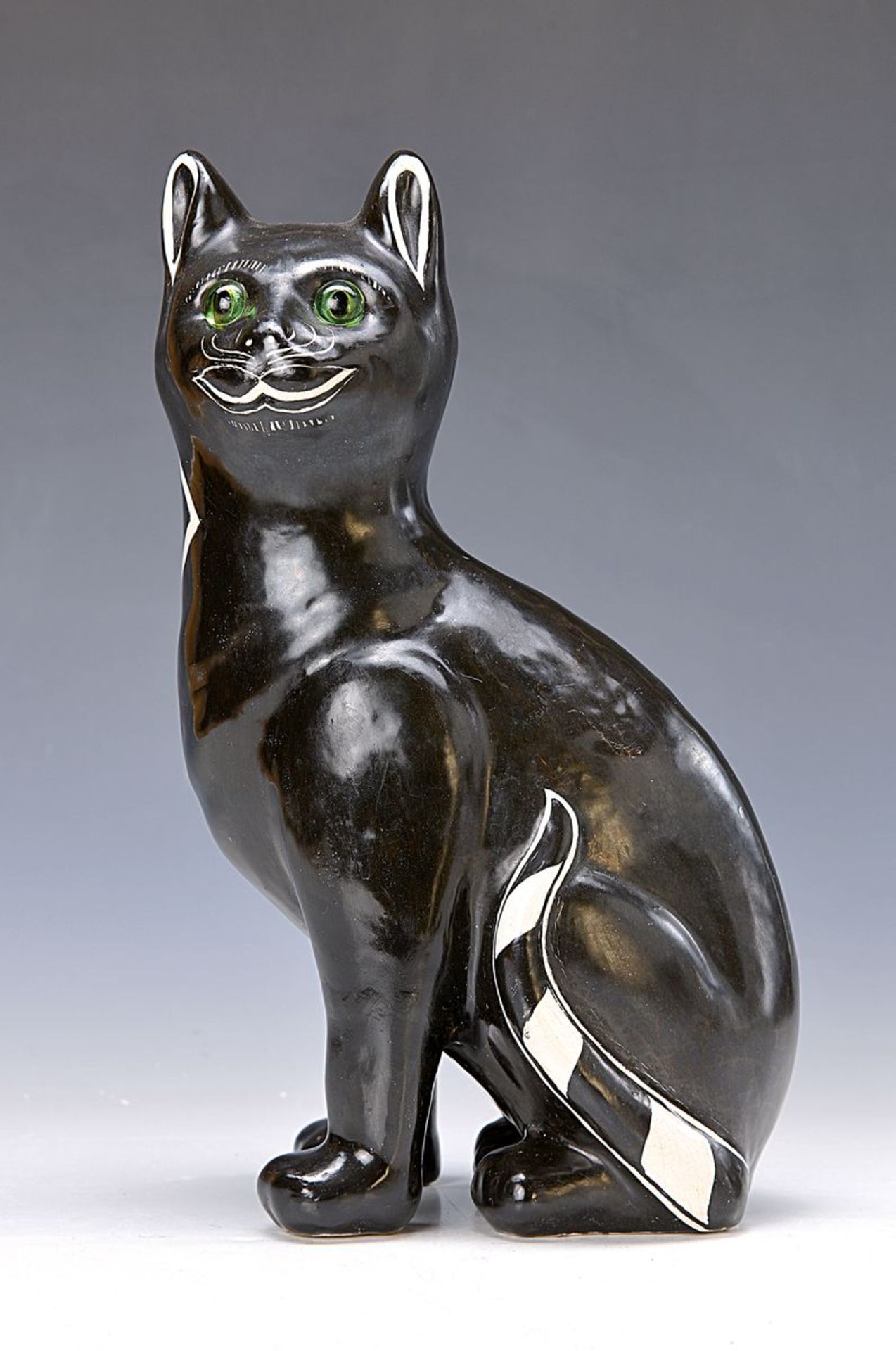 Große Skulptur einer Katze, Fayencerie de Nancy, E. Gallé, um 1885, Fayence, schwarzgrundig mit