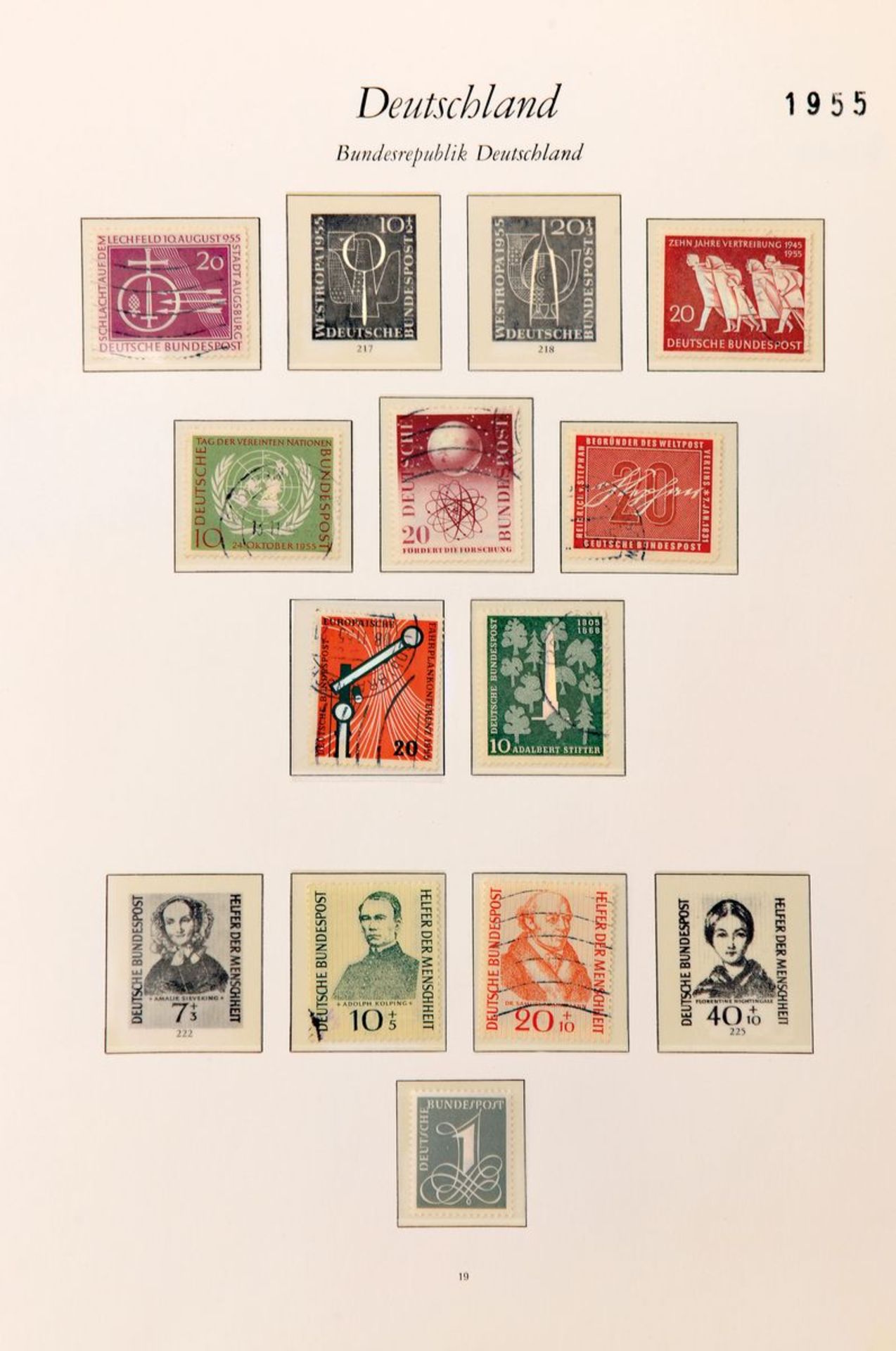 Zwei Alben Briefmarken/Ganzsachen, BRD 1949-69, gestempelt, Anfang leicht lückenhaft, ab 1950 fast