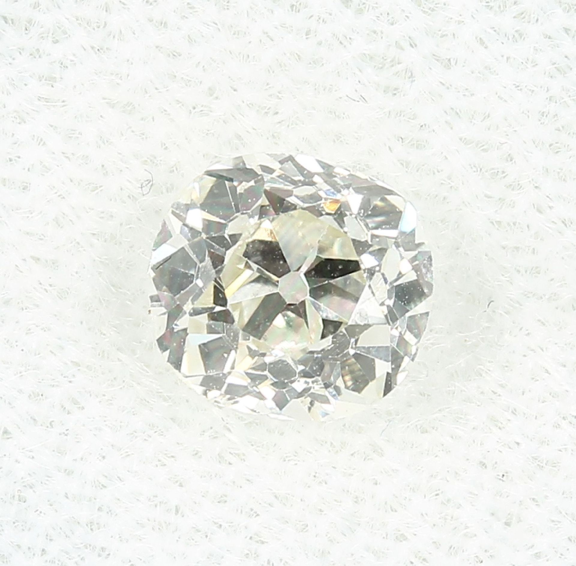 Loser Altschliffdiamant 1.30 ct get.Weiß/si Schätzpreis: 4000, - EURLoose old cut diamond 1.30 ct