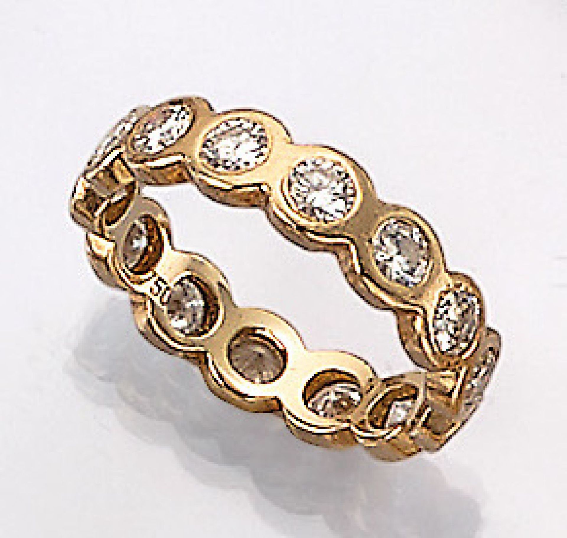 18 kt Gold Memoryring mit Brillanten, GG 750/000, Brillanten zus. ca. 1.50 ct Weiß/si, RW 5018 kt